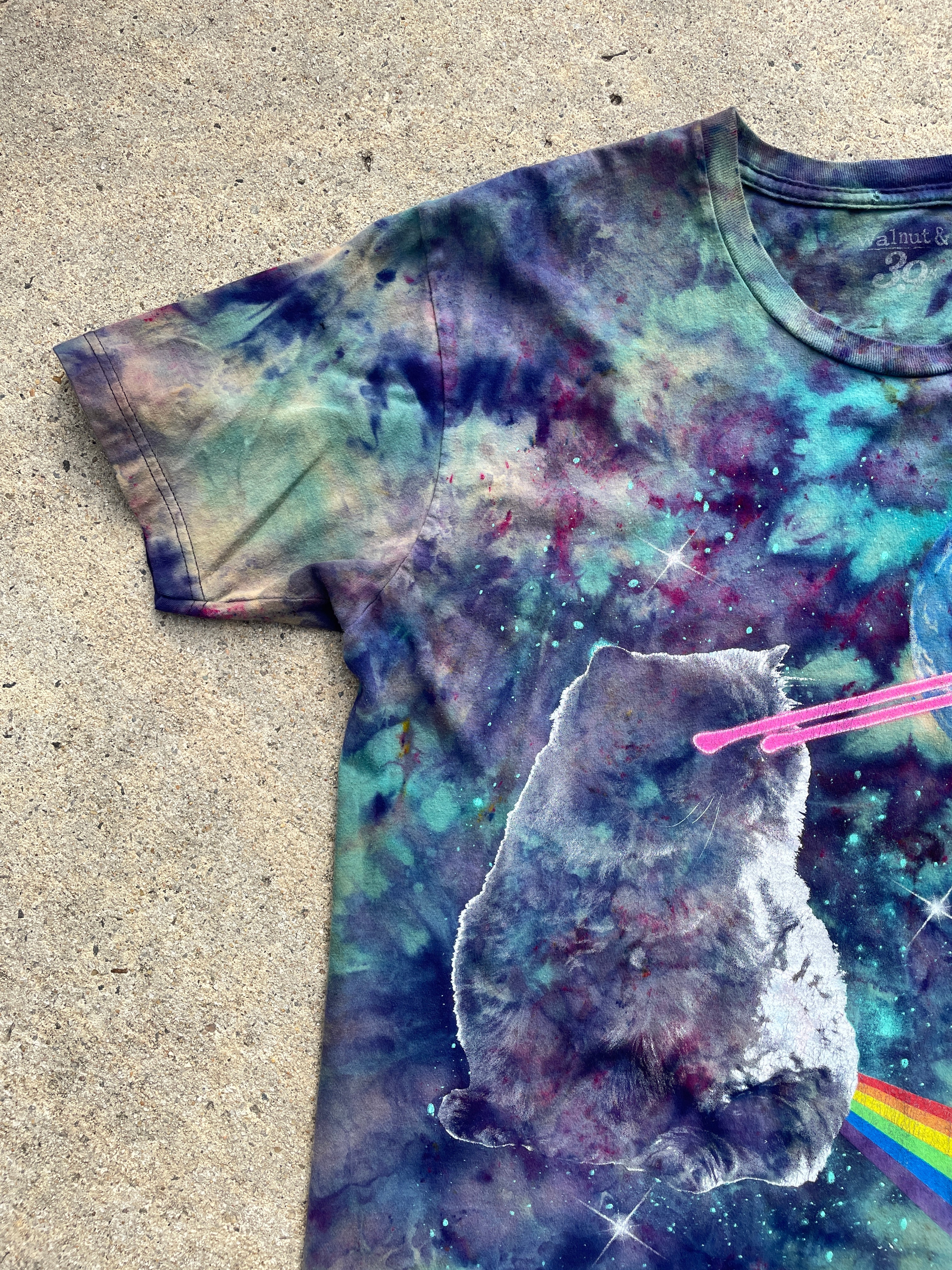 Rainbow Cat Laser Beam Blue and Purple Short Sleeve Galaxy Tie Dye T-Shirt | Men's Large