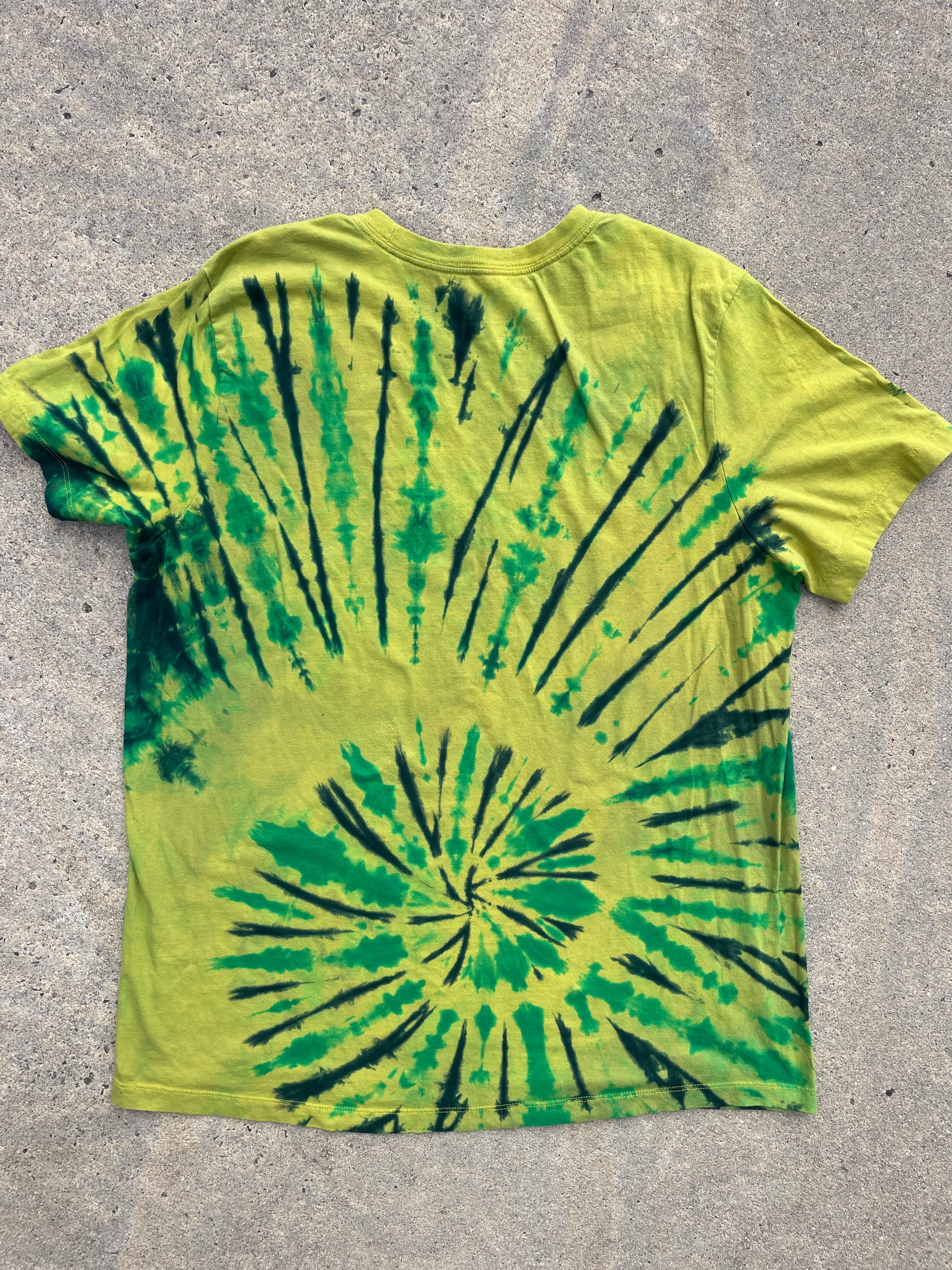 Nike Air Yellow and Blue Spiral Short Sleeve Tie Dye T-Shirt | Men's XL