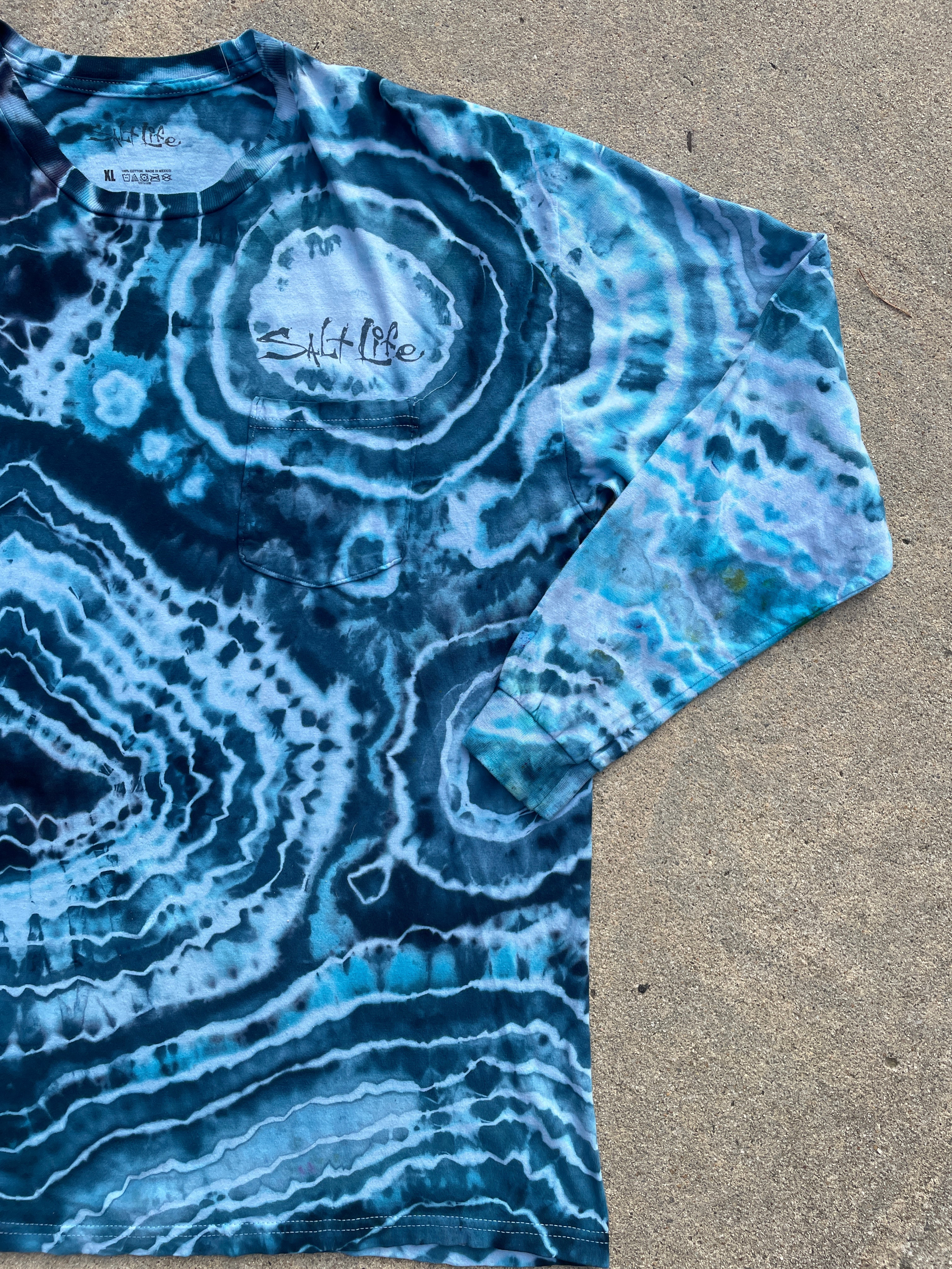Salt Life Shut Up and Reel Blue Geode Long Sleeve Tie Dye T-Shirt | Men's XL