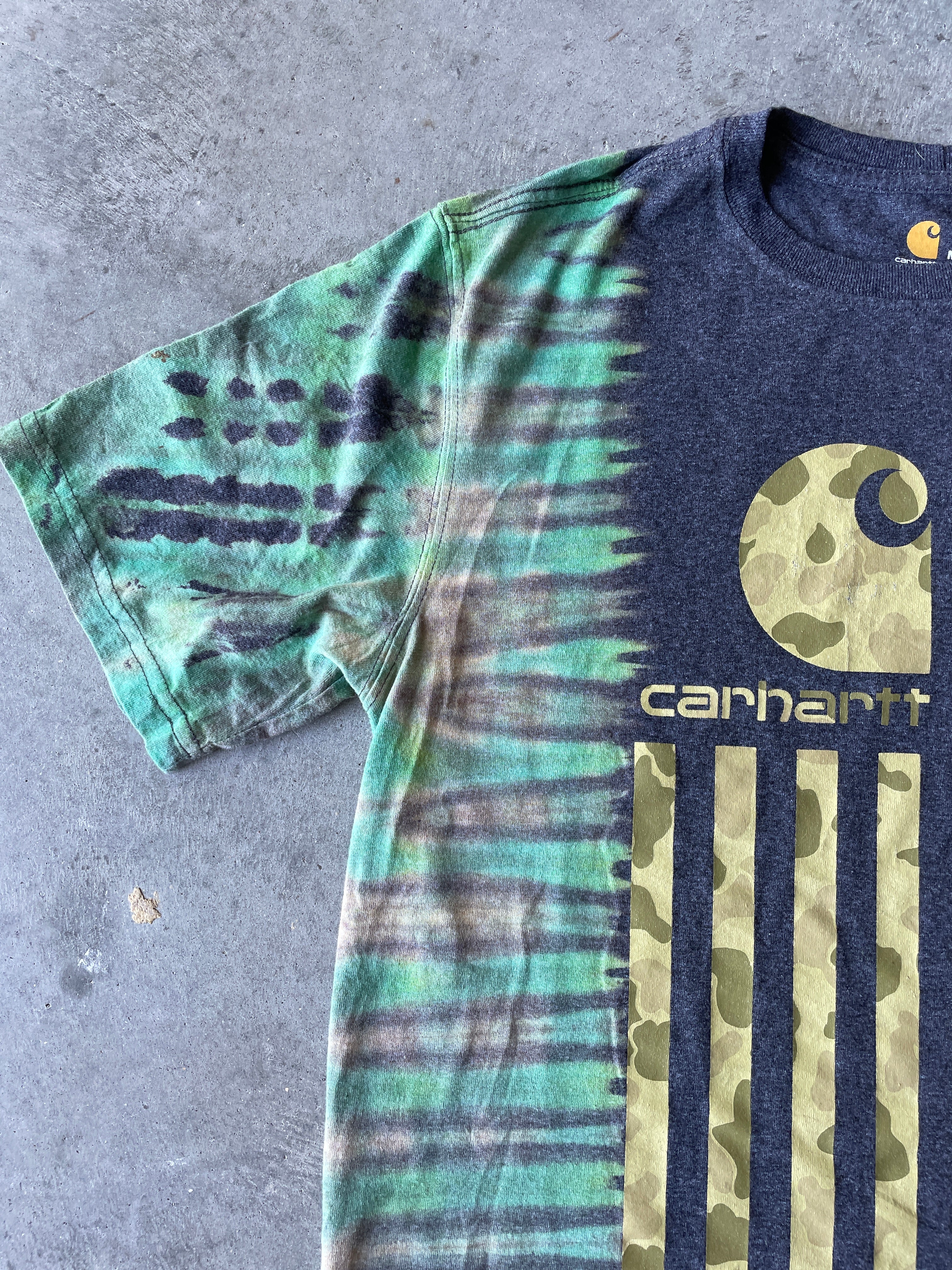 Carhartt "Built to Last" Camo Flag Short Sleeve Gray and Green Reverse Tie Dye T-Shirt | One-of-a-Kind | Men's Medium