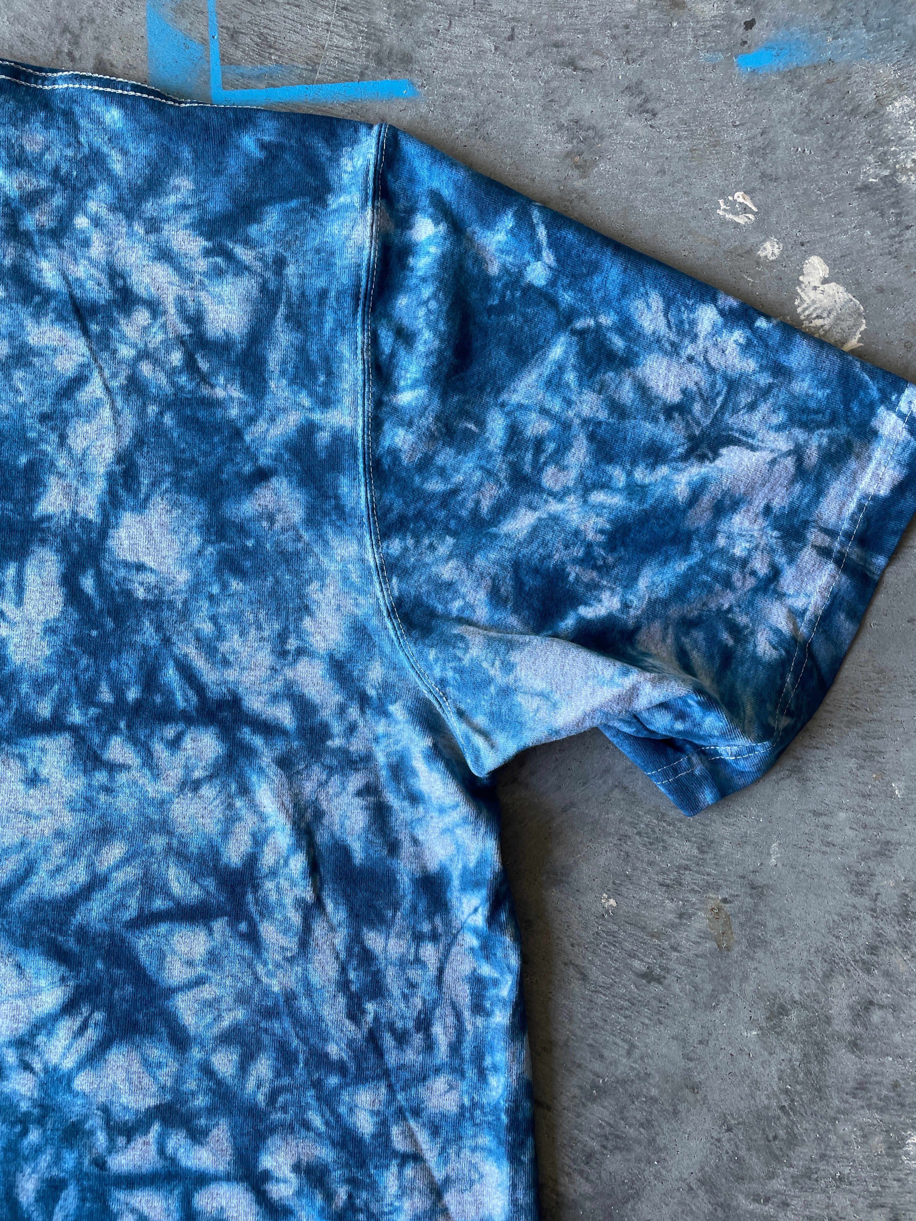 Carhartt Short Sleeve Blue and Gray Tie Dye T-Shirt | One-of-a-Kind | Men's XL