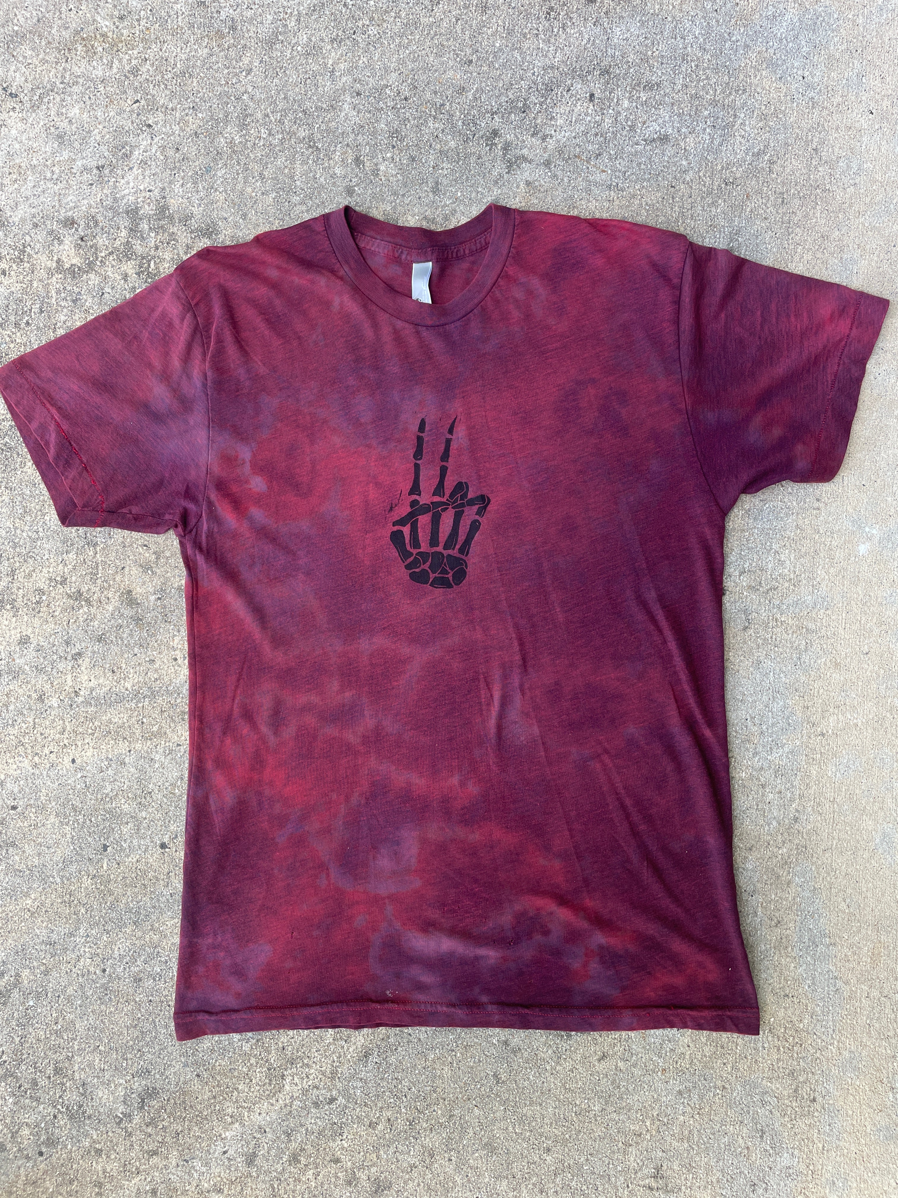 Hand-Printed Skeleton Peace Sign Red and Black Reverse Tie Dye Short Sleeve T-Shirt | Men's Size Medium