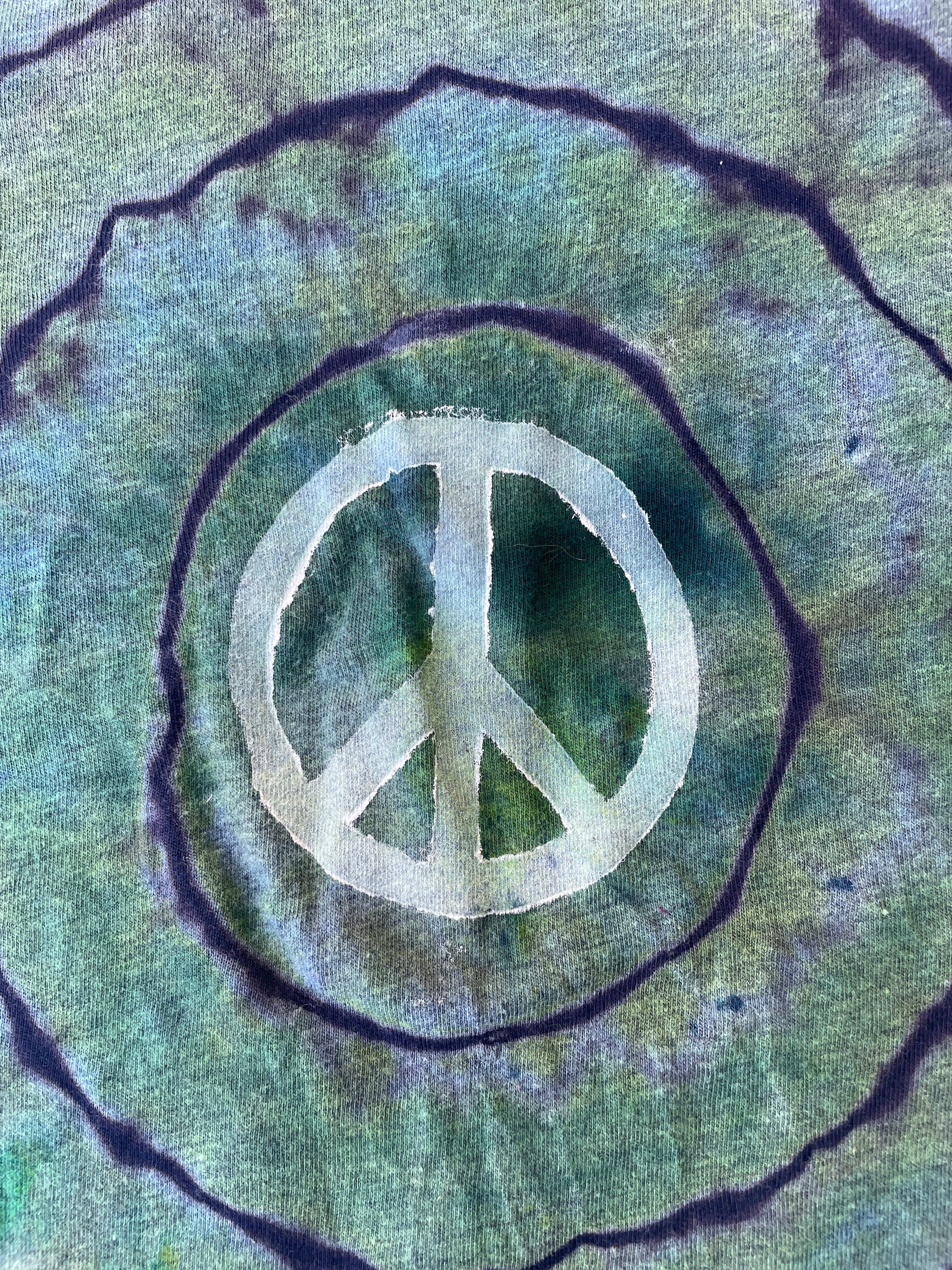 Hand-Printed Peace Sign Short Sleeve Blue and Green Geode Reverse Tie Dye T-Shirt | Men's Size Medium