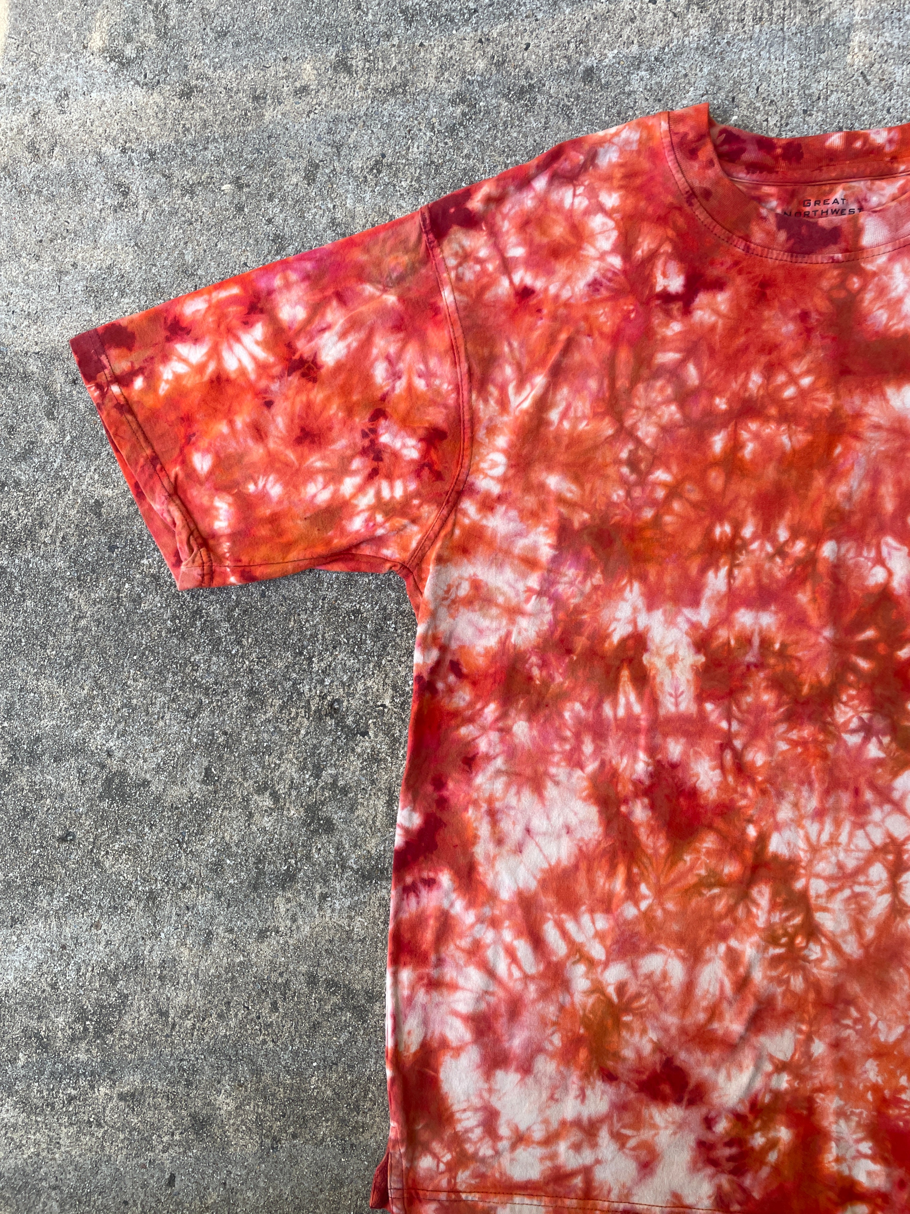 Hand-Printed Largemouth Bass Orange and Red Short Sleeve Tie Dye T-Shirt | Men's Size Large