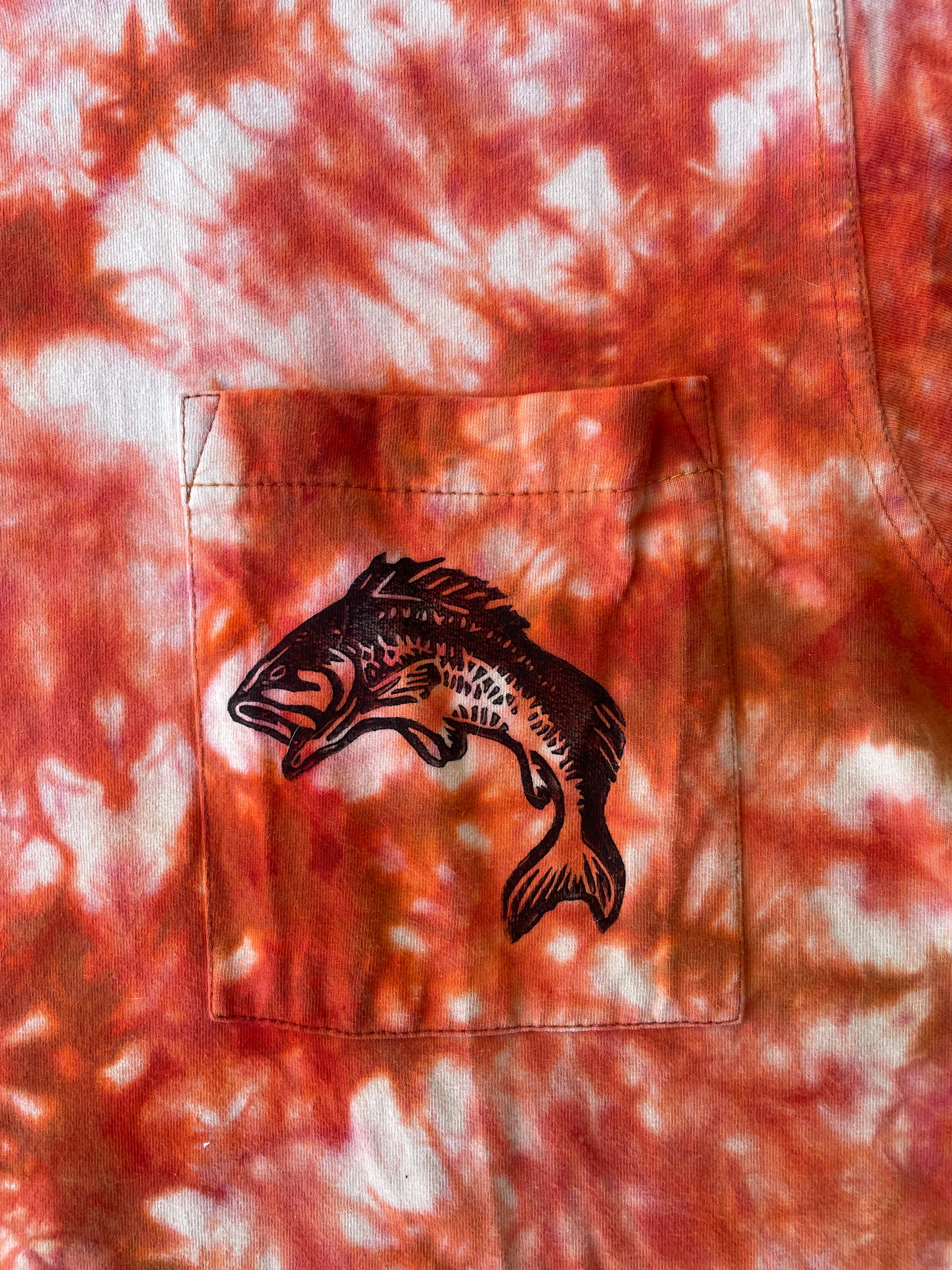 Hand-Printed Largemouth Bass Orange and Red Short Sleeve Tie Dye T-Shirt | Men's Size Large
