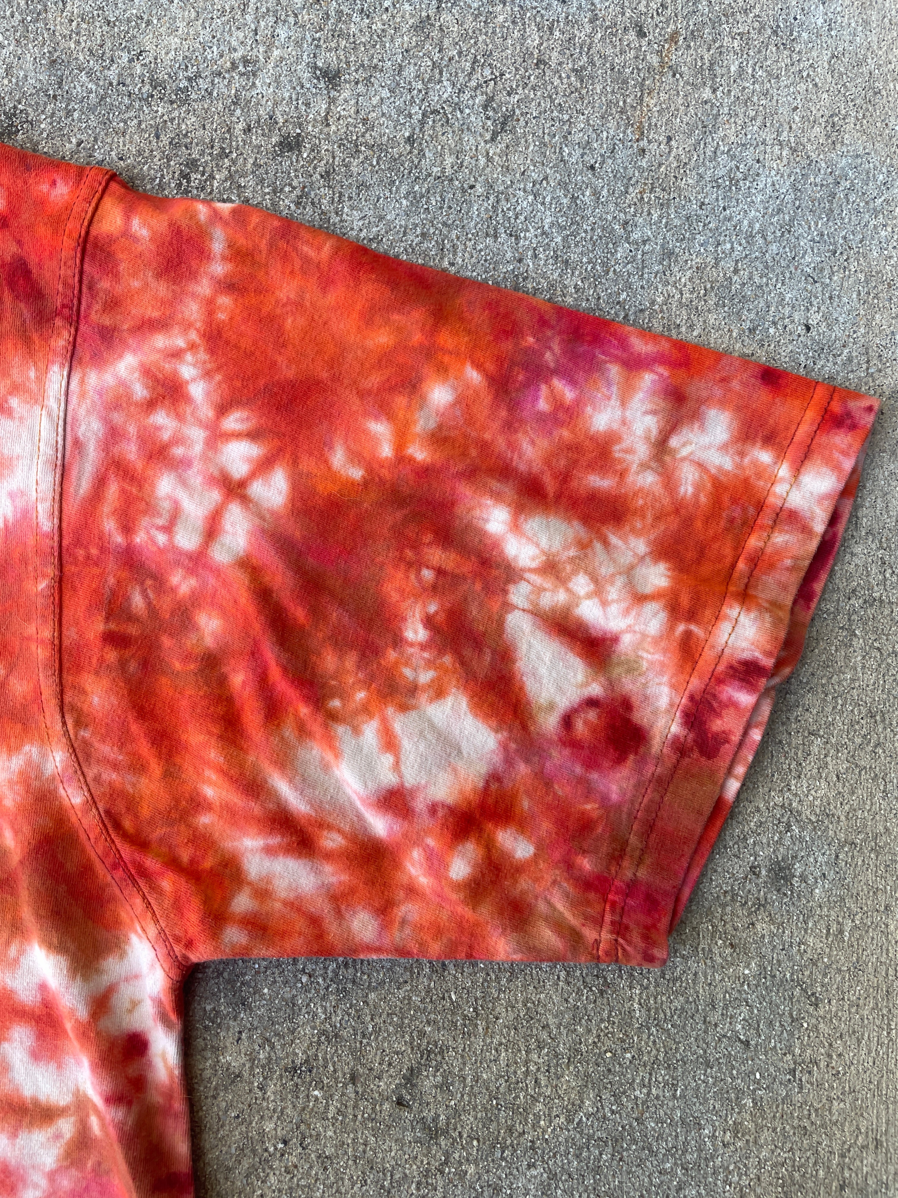 Hand-Printed Largemouth Bass Orange and Red Short Sleeve Tie Dye T-Shirt | Men's Size Large