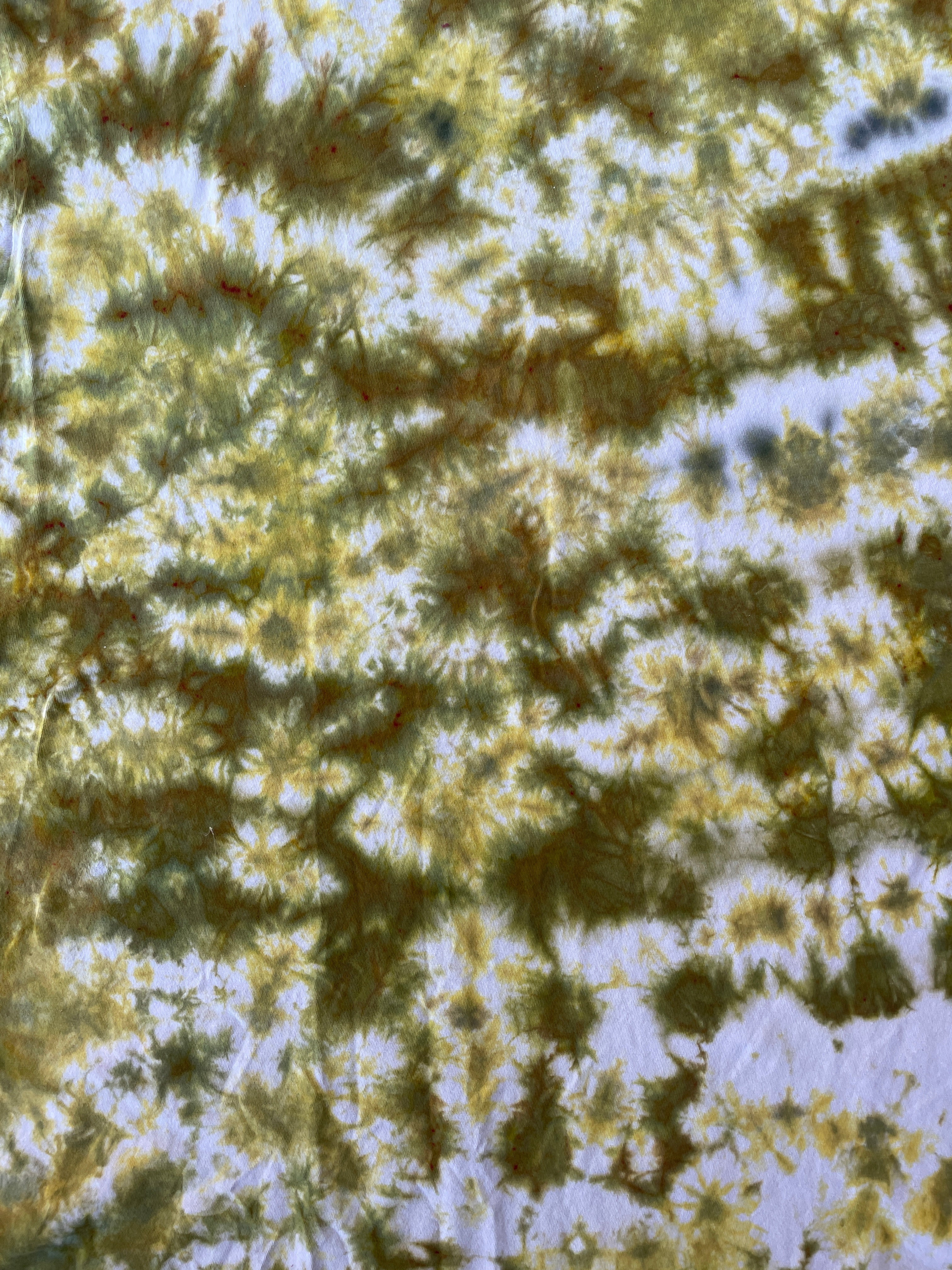 Hand-Printed Largemouth Bass White and Green Tie Dye Short Sleeve T-Shirt | Men's Size Large