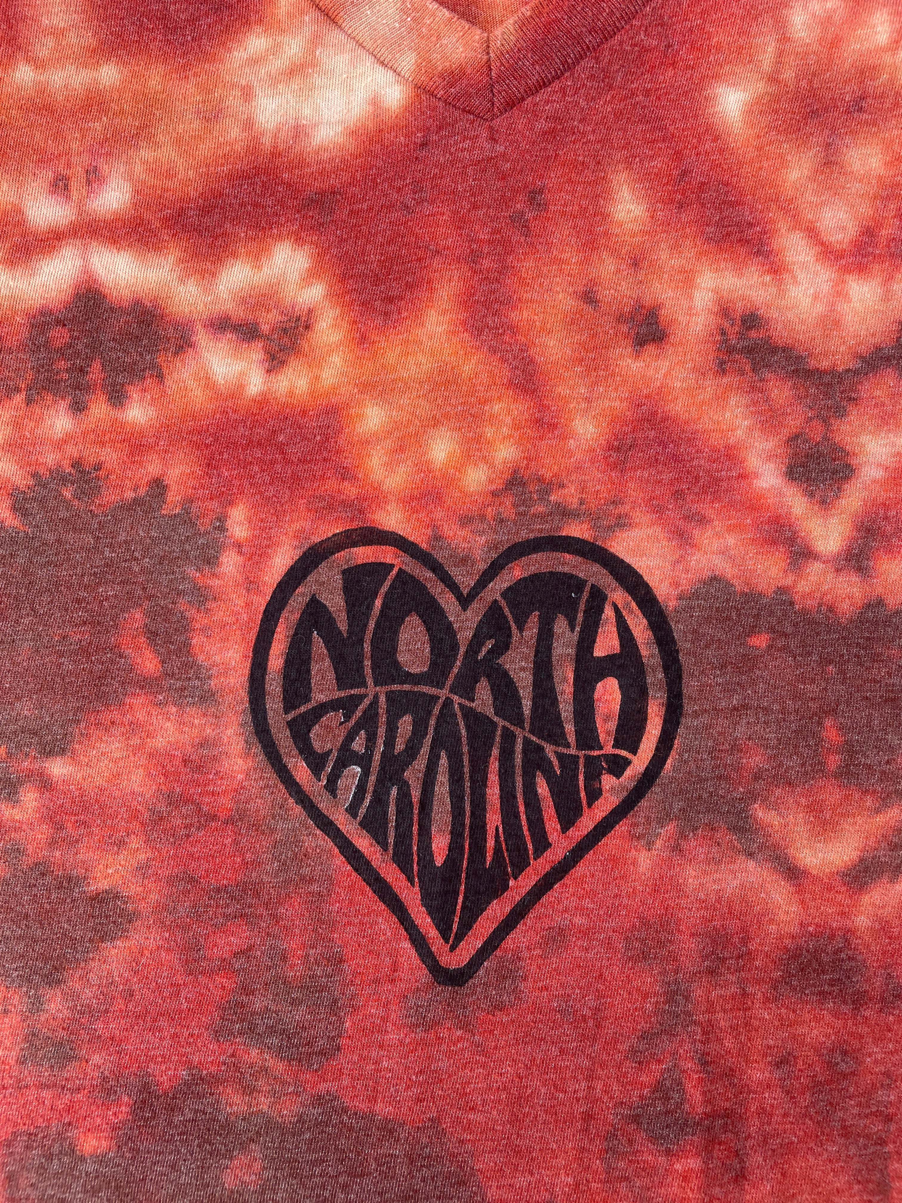 Hand-Printed North Carolina Brown and Orange Reverse Tie Dye Short Sleeve V-Neck T-Shirt | Men's Size XL