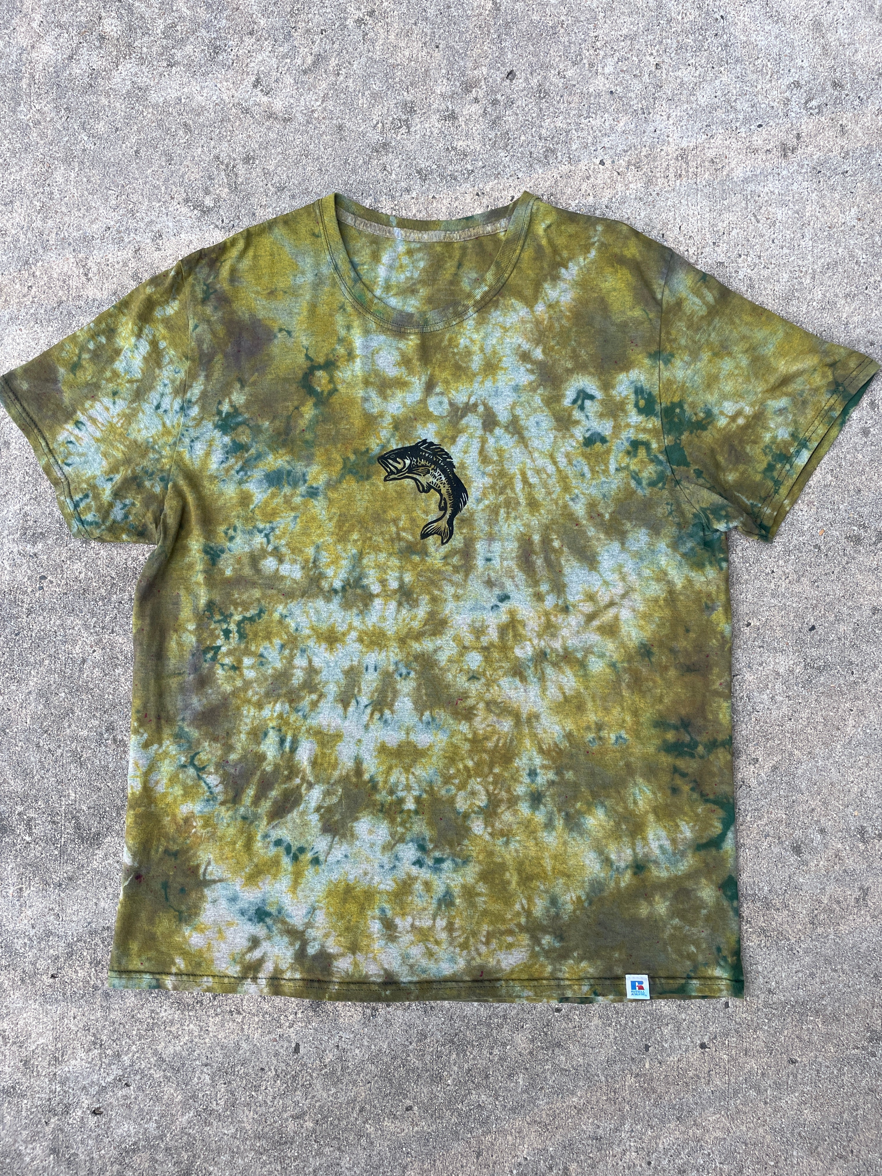 Hand-Printed Largemouth Bass Green and Gray Reverse Tie Dye Short Sleeve T-Shirt | Men's Size XL