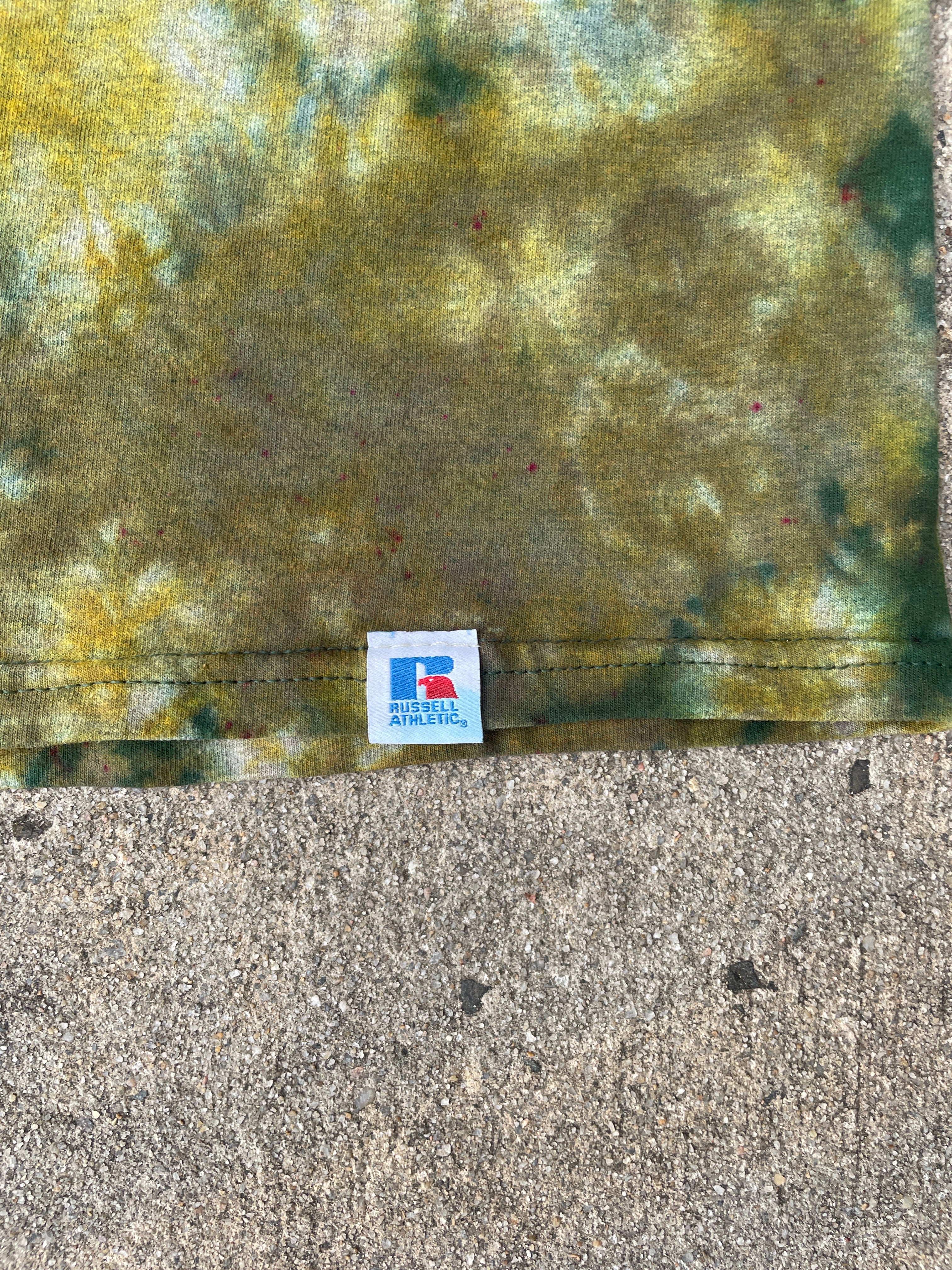 Hand-Printed Largemouth Bass Green and Gray Reverse Tie Dye Short Sleeve T-Shirt | Men's Size XL