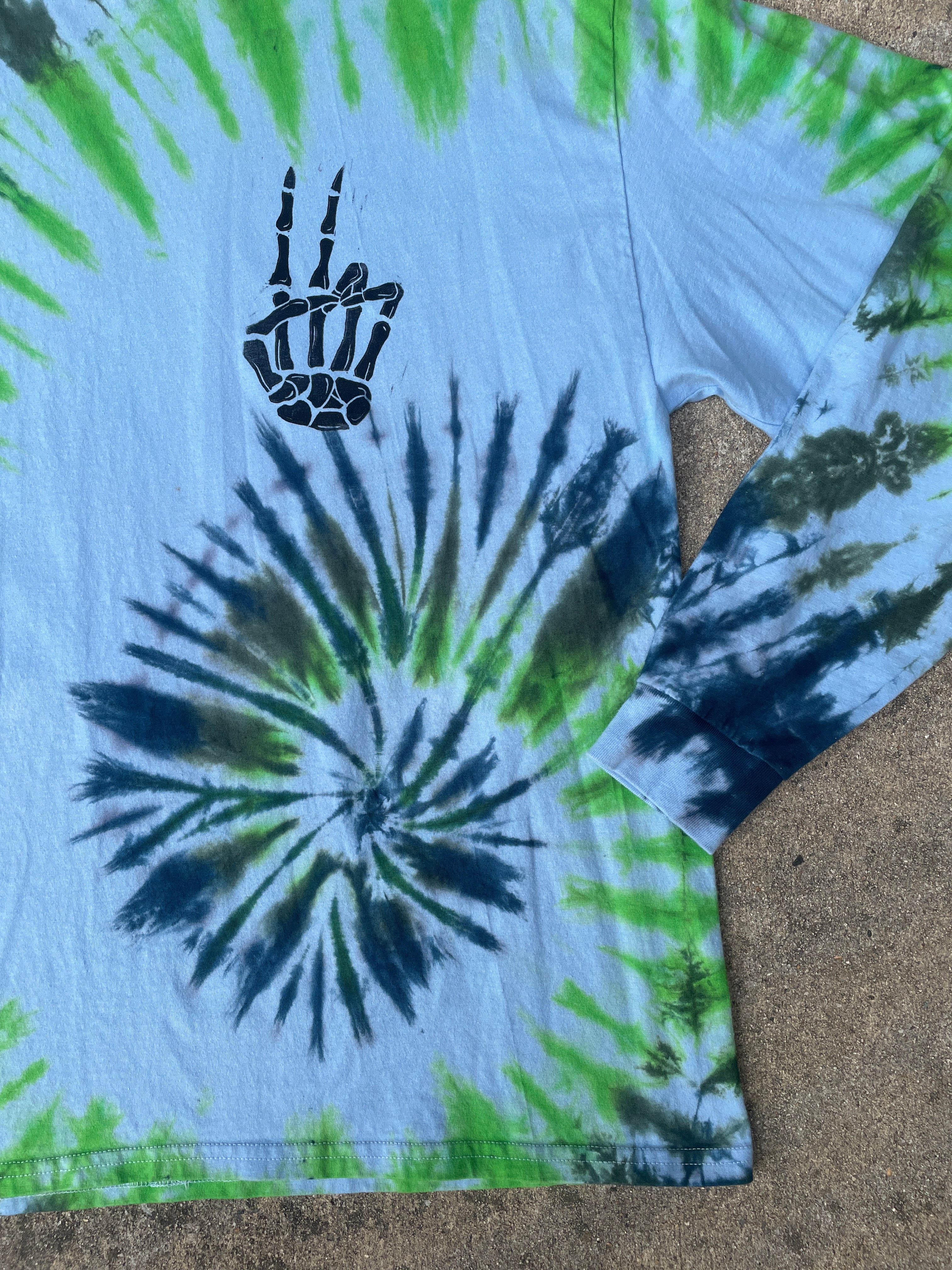Hand-Printed Skeleton Peace Sign Green and Blue Spiral Tie Dye Long Sleeve T-Shirt | Men's Size XL