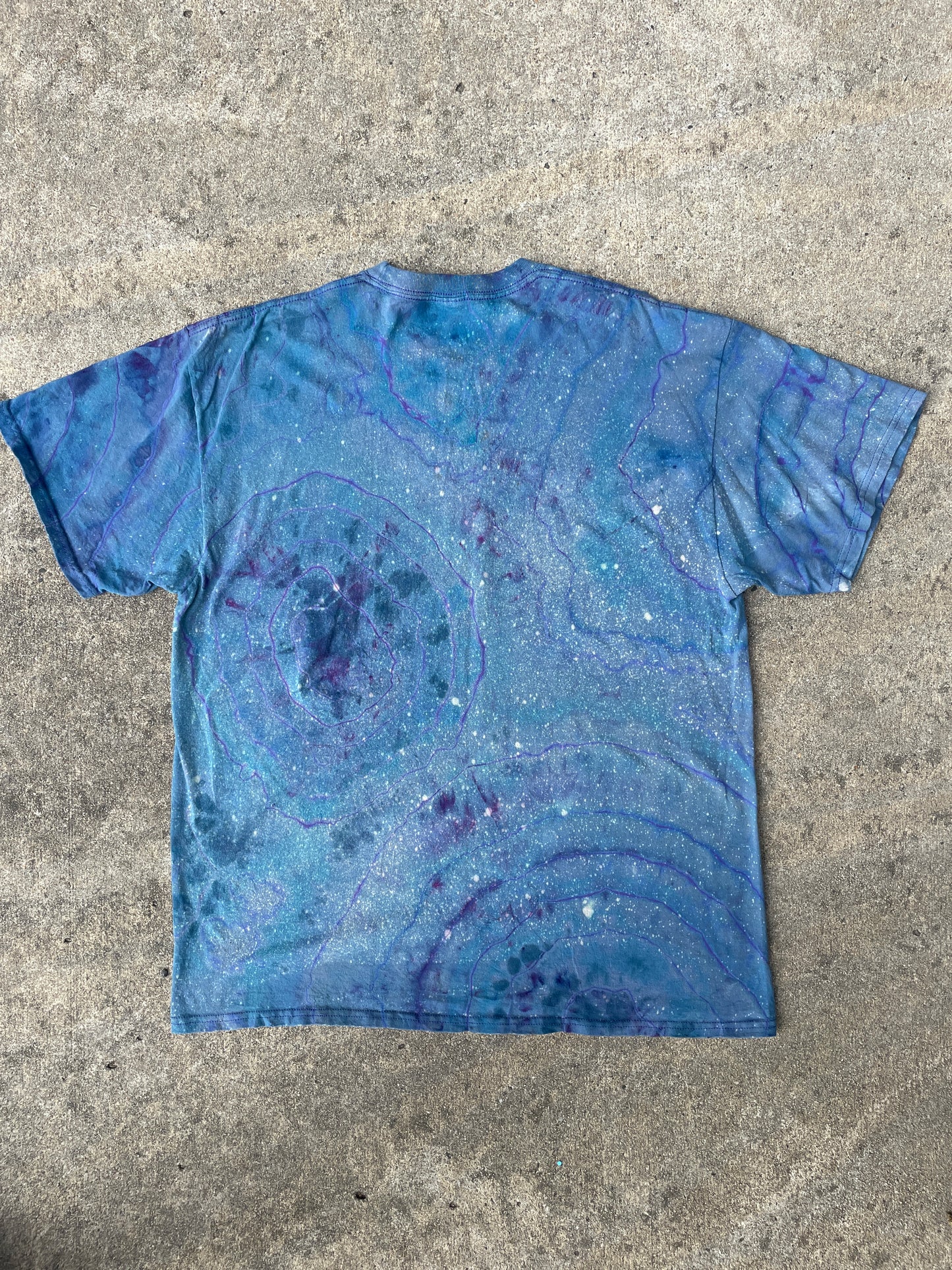 Hand-Printed Peace Sign Blue and Purple Geode Tie Dye Short Sleeve T-Shirt | Men's Size XL
