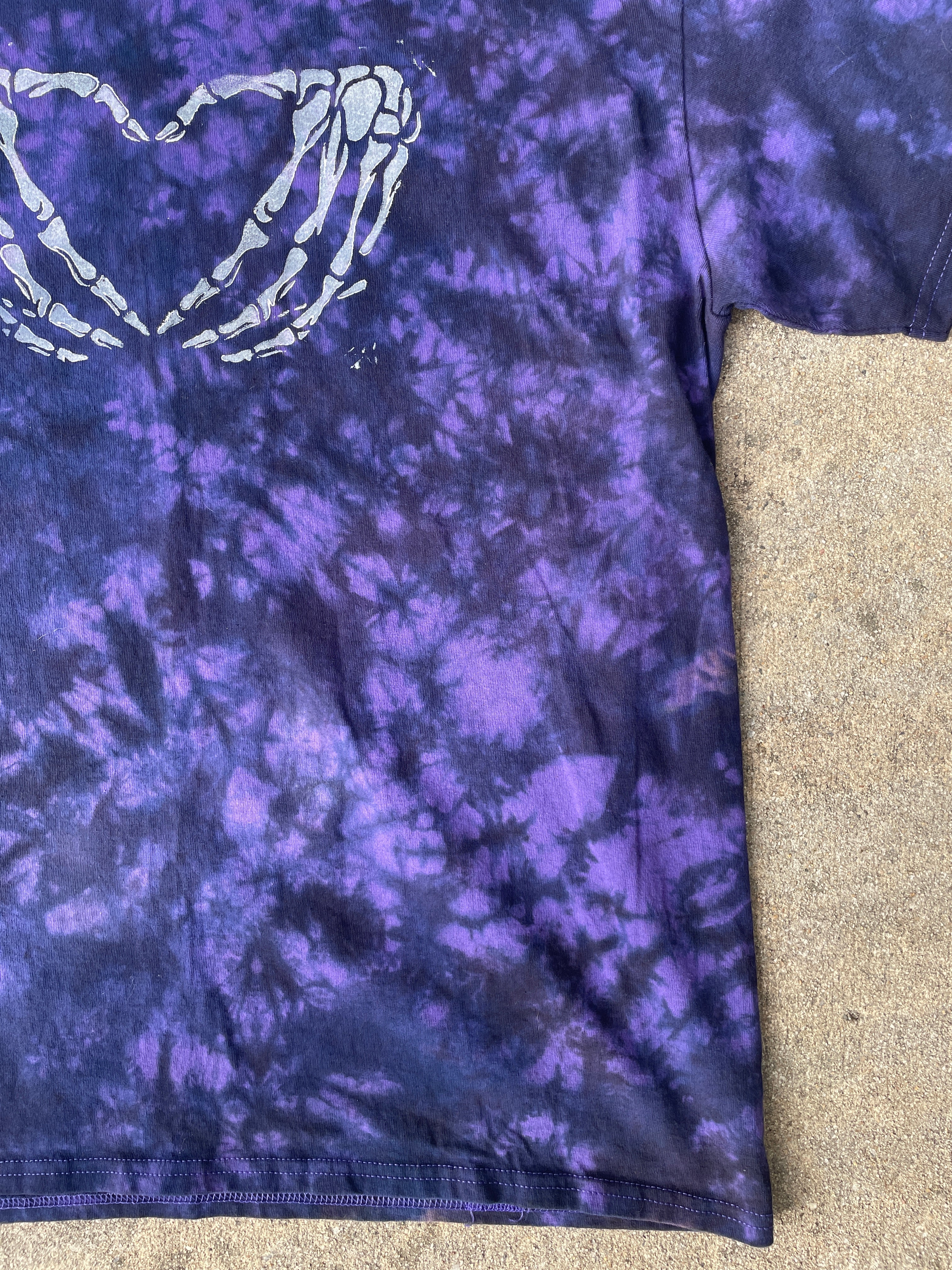 Hand-Printed Skeleton Heart Hands Black and Purple Tie Dye Short Sleeve T-Shirt | Men's Size XL