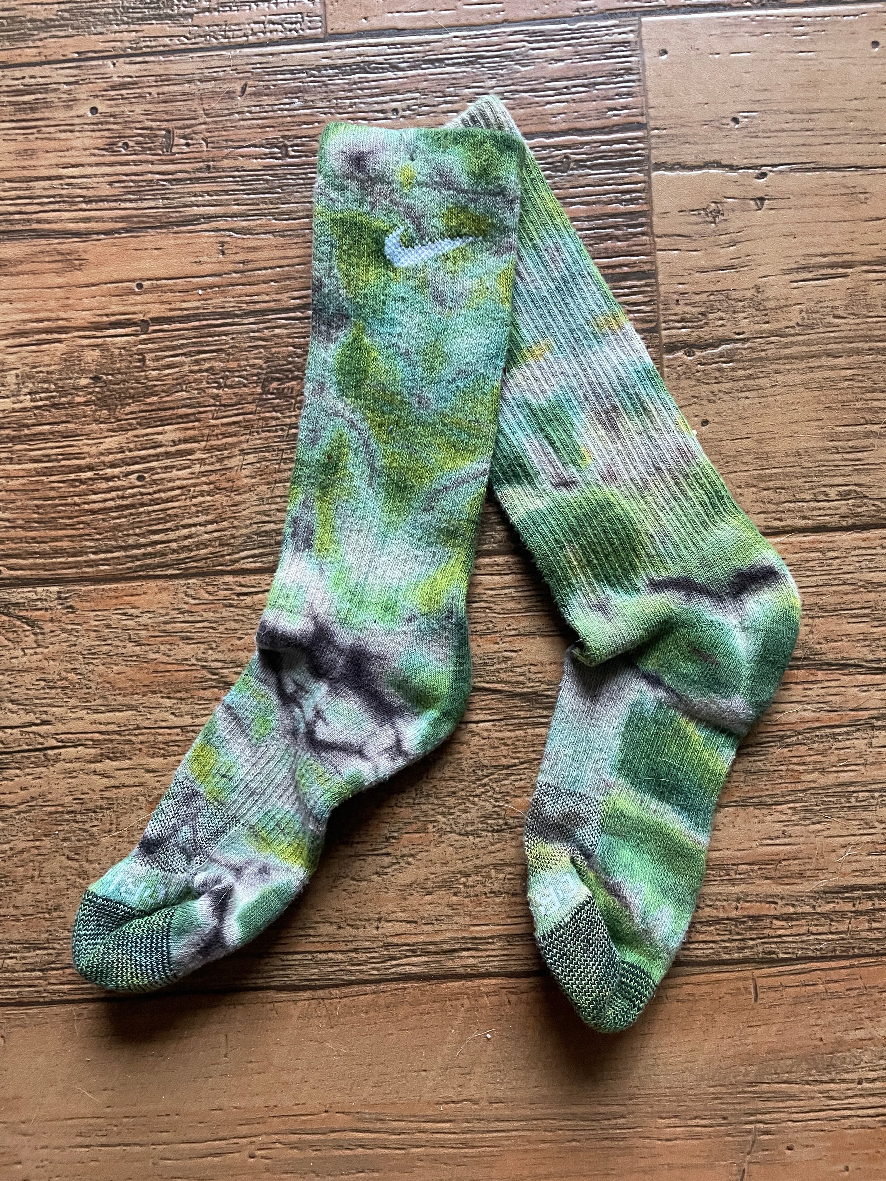 Green and Black Acid Dye Socks | One-of-a-Kind Nike Dri-FIT Everyday Plus Training Socks | Size Medium (Men's 6-8/Women's 6-10)
