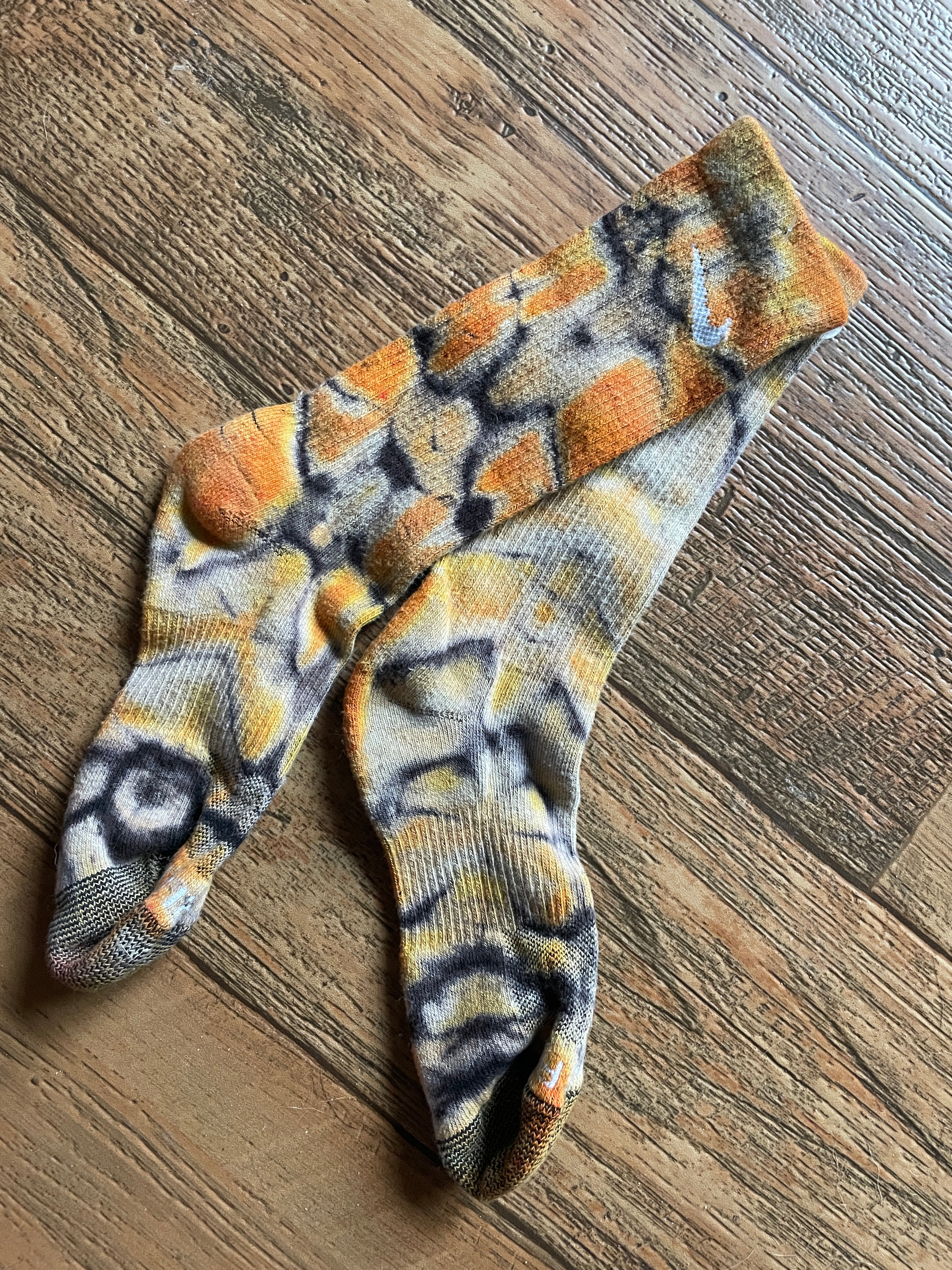 Orange and Black Acid Dye Socks | One-of-a-Kind Nike Dri-FIT Everyday Plus Training Socks | Size Medium (Men's 6-8/Women's 6-10)