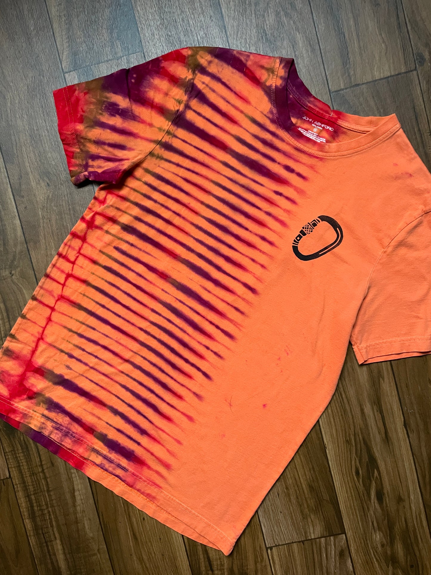 Men's Medium Climbing Carabiner Tie Dye Short Sleeve T-Shirt