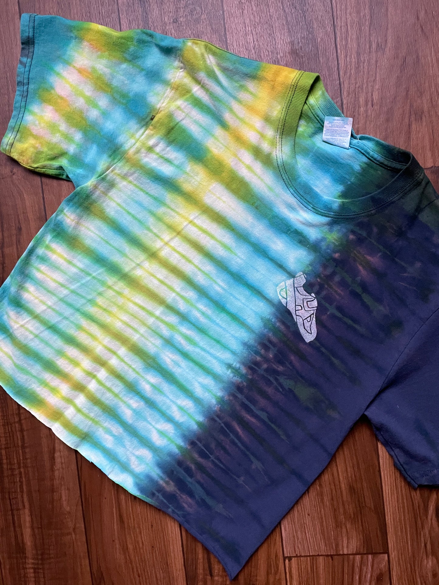 Men's Medium Climbing Carabiner Tie Dye Short Sleeve Crop Top