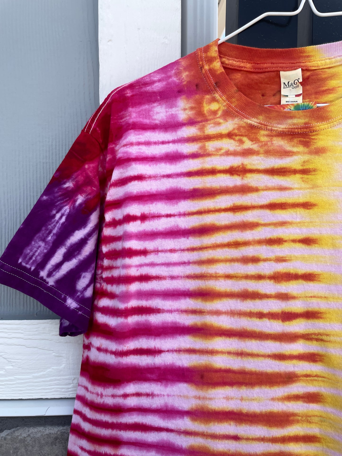 Medium Men's Delicate Arch Moab Utah Handmade Tie Dye Block-Printed T-Shirt | One-Of-a-Kind Upcycled Pink and Orange Desert Sunset Short Sleeve Shirt