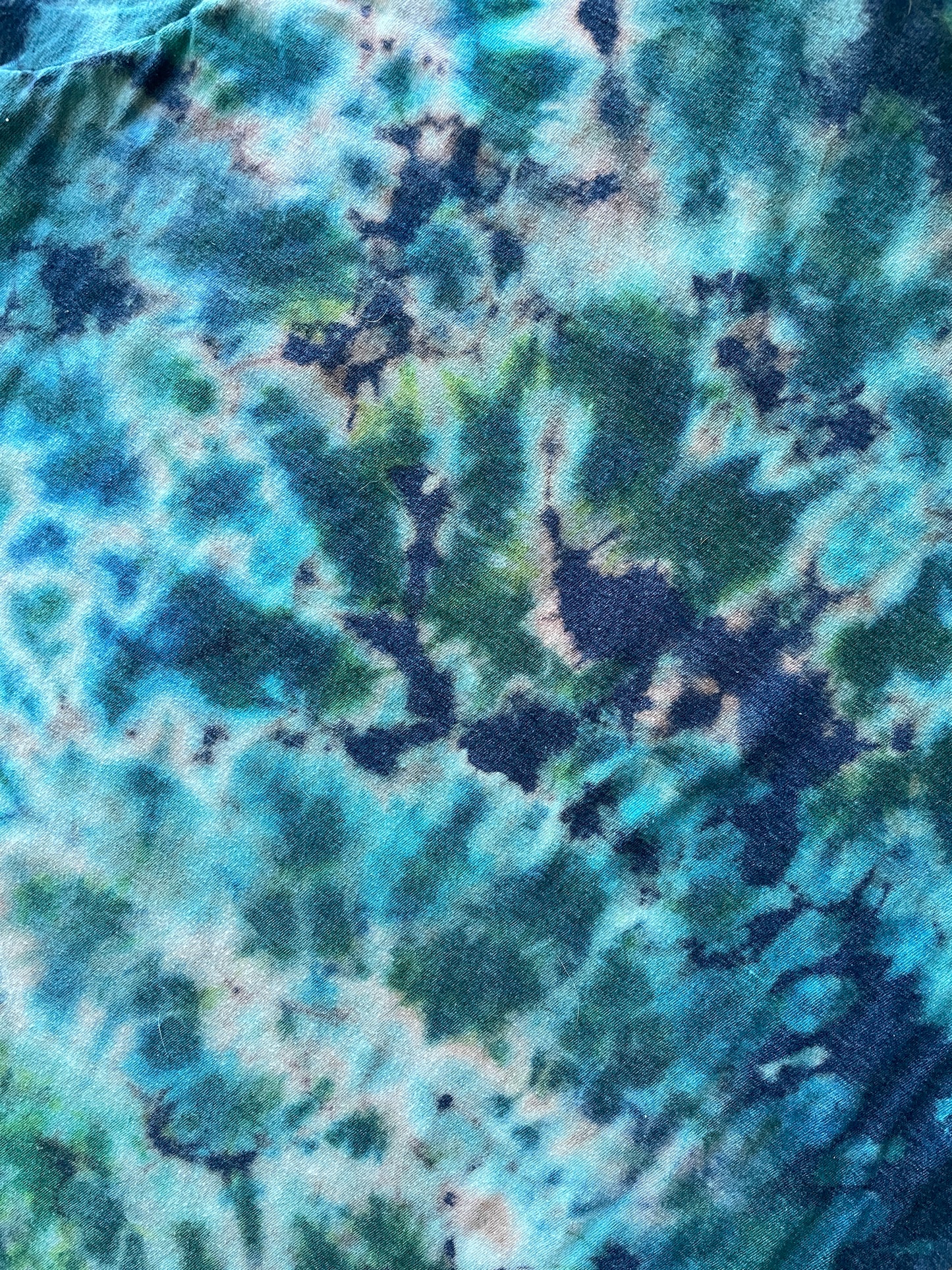 MEDIUM Men’s Cabela's Reverse Tie Dye Short Sleeve T-Shirt | One-Of-a-Kind Upcycled Blue and Green Crumpled Top