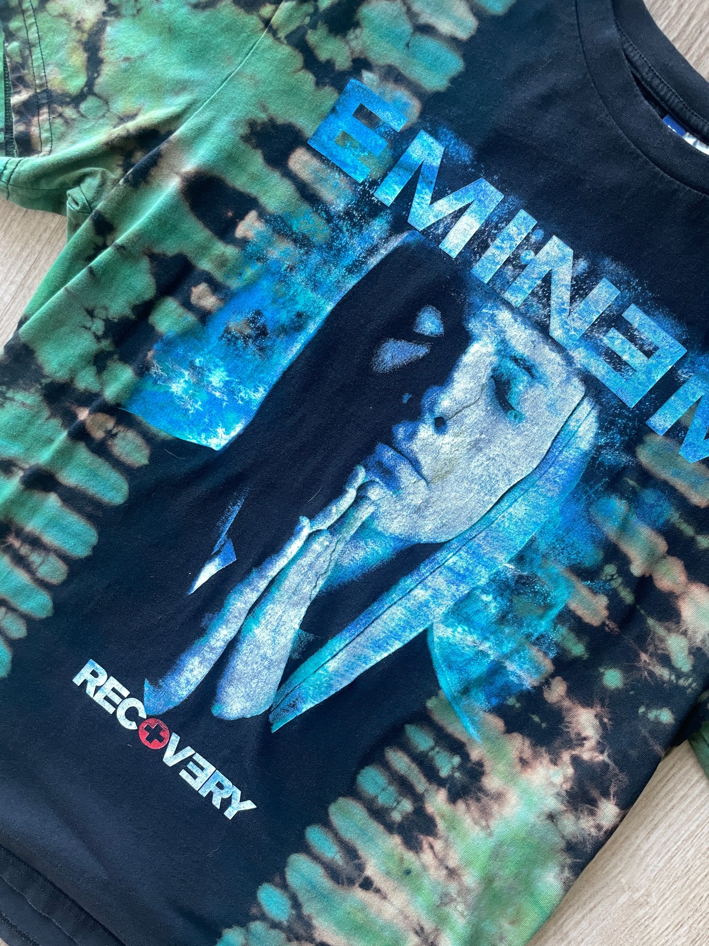 MEDIUM Men’s Eminem Recovery Handmade Bleach Tie Dye Short Sleeve T-Shirt | One-Of-a-Kind Upcycled Black and Blue Pleated Top