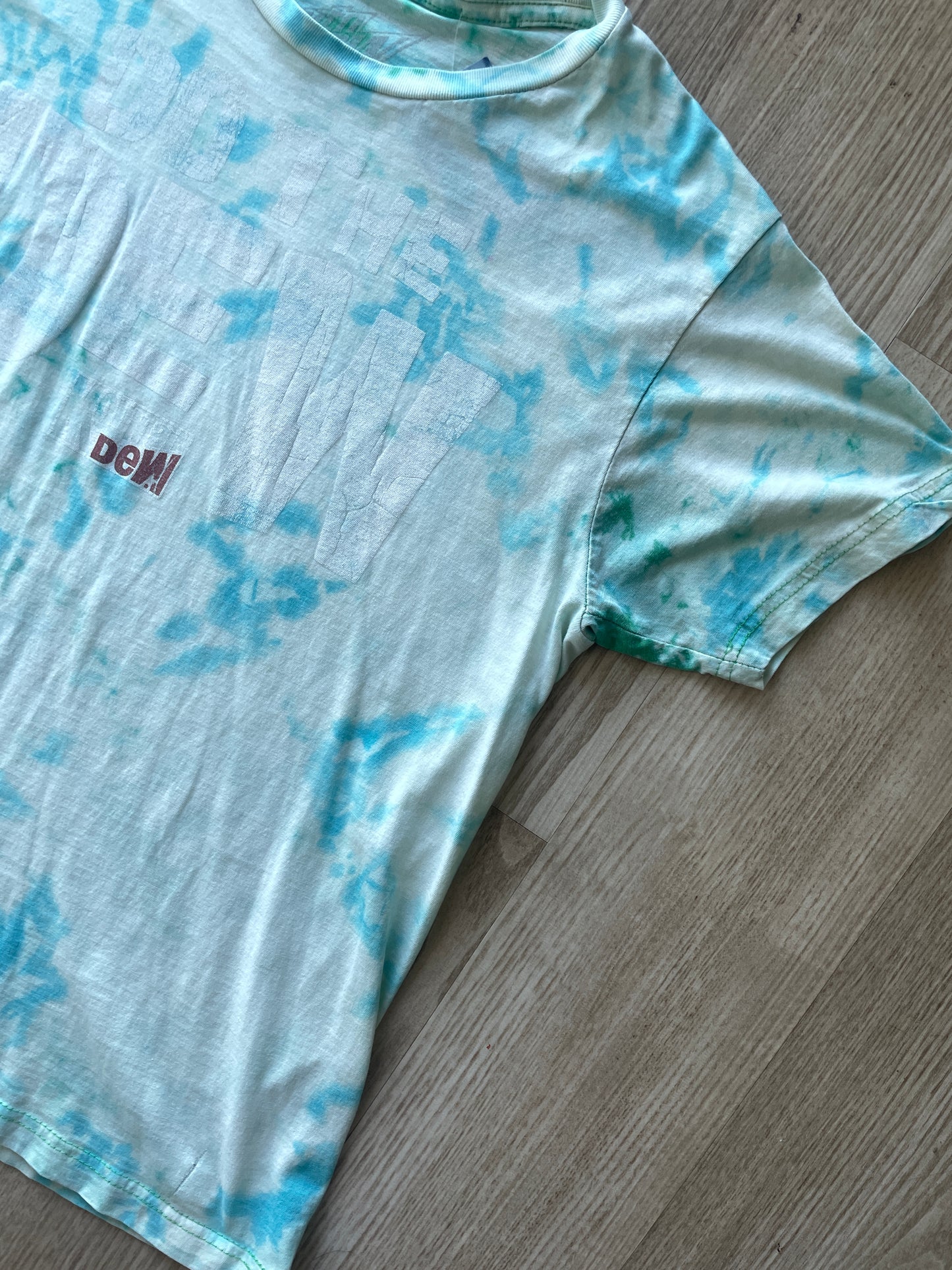 MEDIUM Men’s Mountain Dew Handmade Bleach Dye Short Sleeve T-Shirt | One-Of-a-Kind Upcycled Green and White Crumpled Top