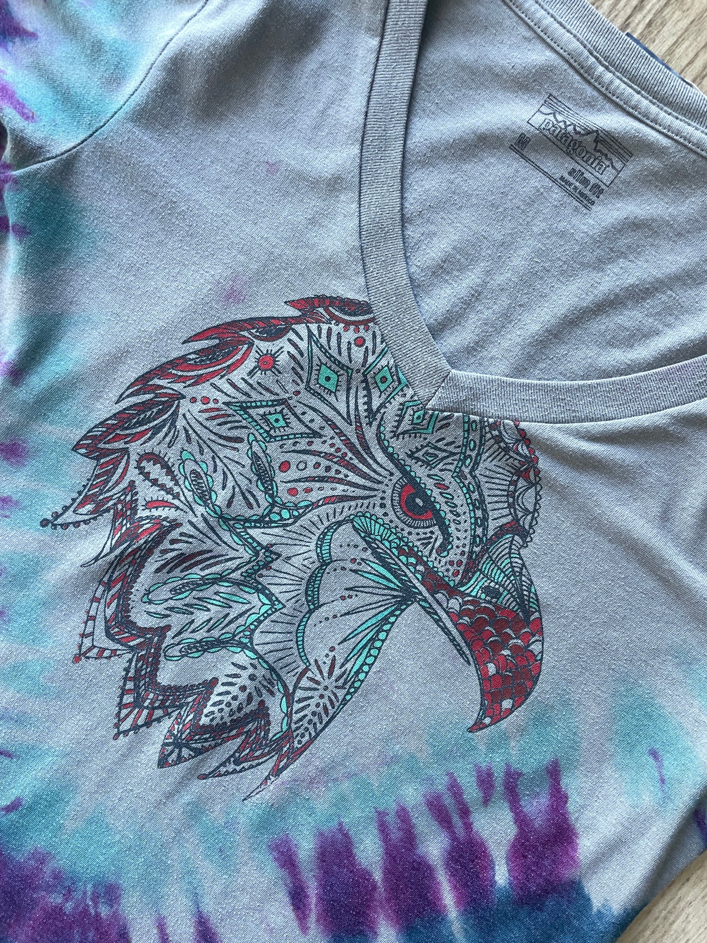 MEDIUM Women's Patagonia Eagle Handmade Tie Dye Short Sleeve V-Neck T-Shirt | One-Of-a-Kind Upcycled Blue and Green Top