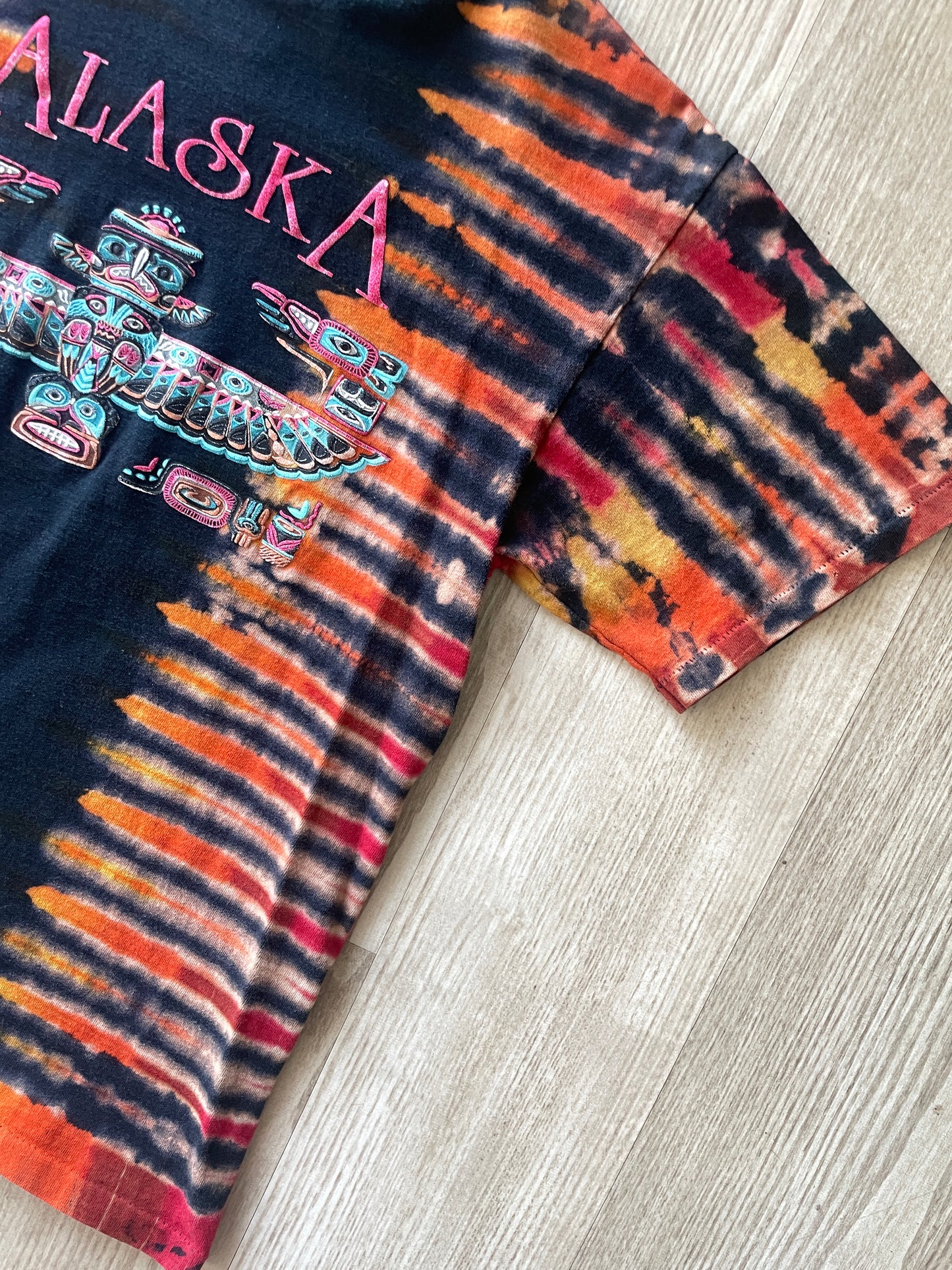 MEDIUM Men’s Vintage Alaska Totem Handmade Reverse Tie Dye Short Sleeve T-Shirt | One-Of-a-Kind Upcycled Black and Red Pleated Top