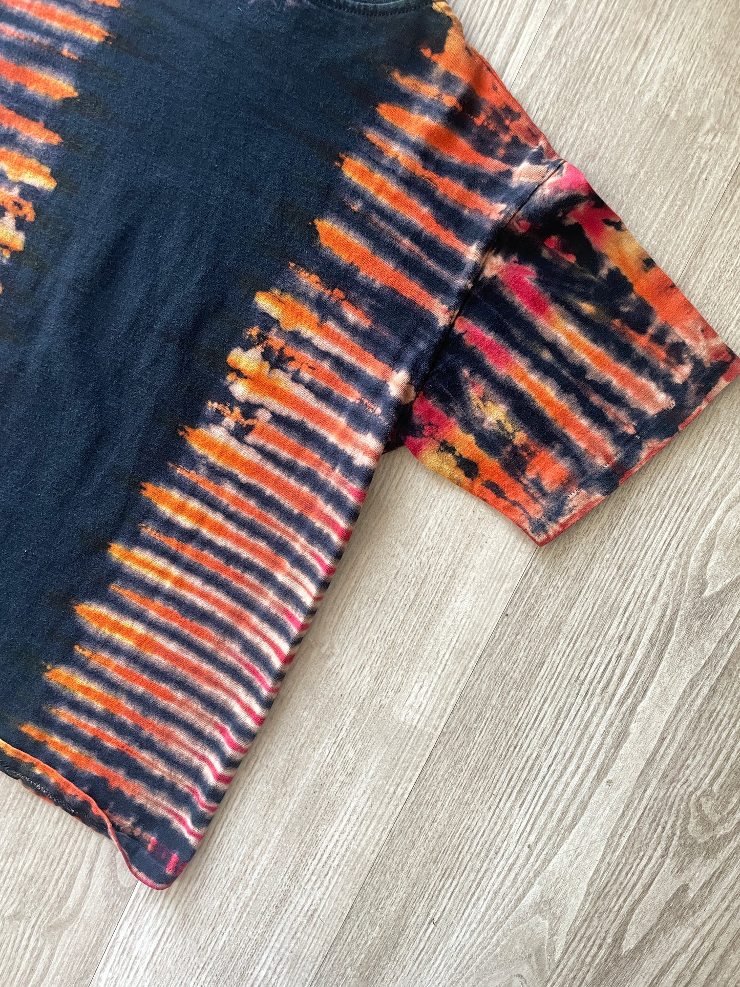 MEDIUM Men’s Vintage Alaska Totem Handmade Reverse Tie Dye Short Sleeve T-Shirt | One-Of-a-Kind Upcycled Black and Red Pleated Top