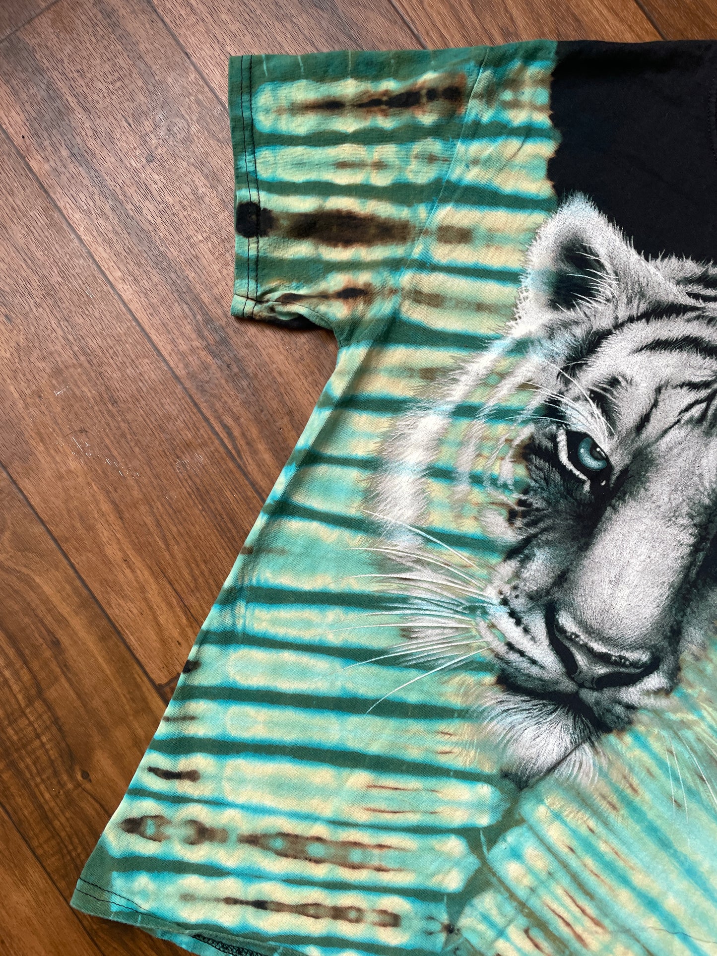 MEDIUM Men’s Tiger Stripes Tie Dye T-Shirt | Black and Blue Stripes Reverse Tie Dye Short Sleeve (Copy)