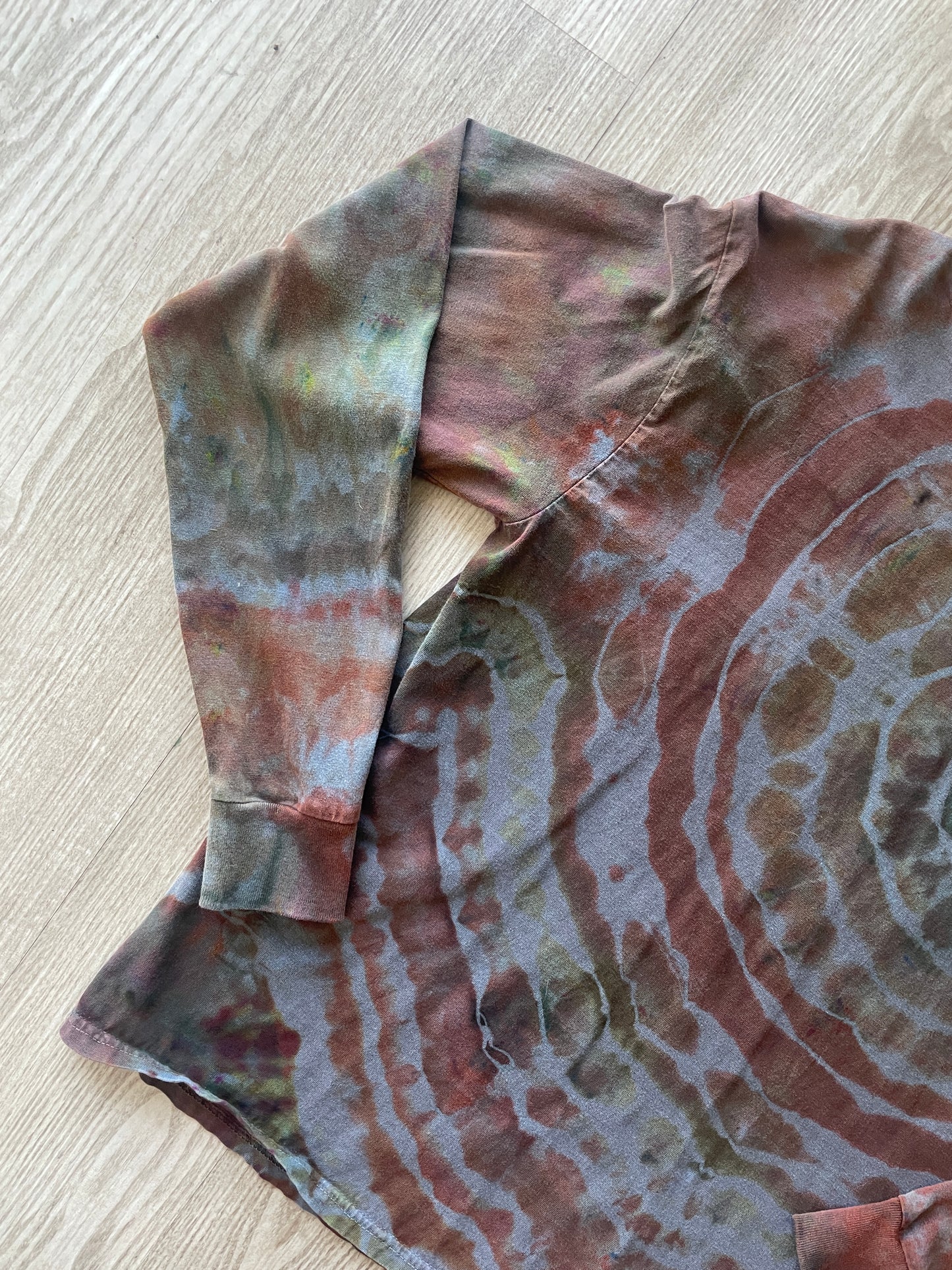 SMALL Men's Jackson Hole, WY Handmade Tie Dye Long Sleeve Sleeve T-Shirt | One-Of-a-Kind Upcycled Gray, Brown, and Orange Earthy Geode Top