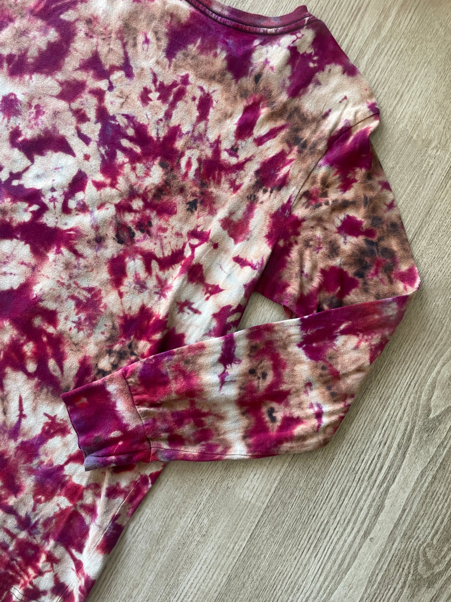 LARGE Men's Looney Tunes Front Stoop Handmade Reverse Tie Dye Long Sleeve Sleeve T-Shirt | One-Of-a-Kind Upcycled Black and Red Crumpled Top