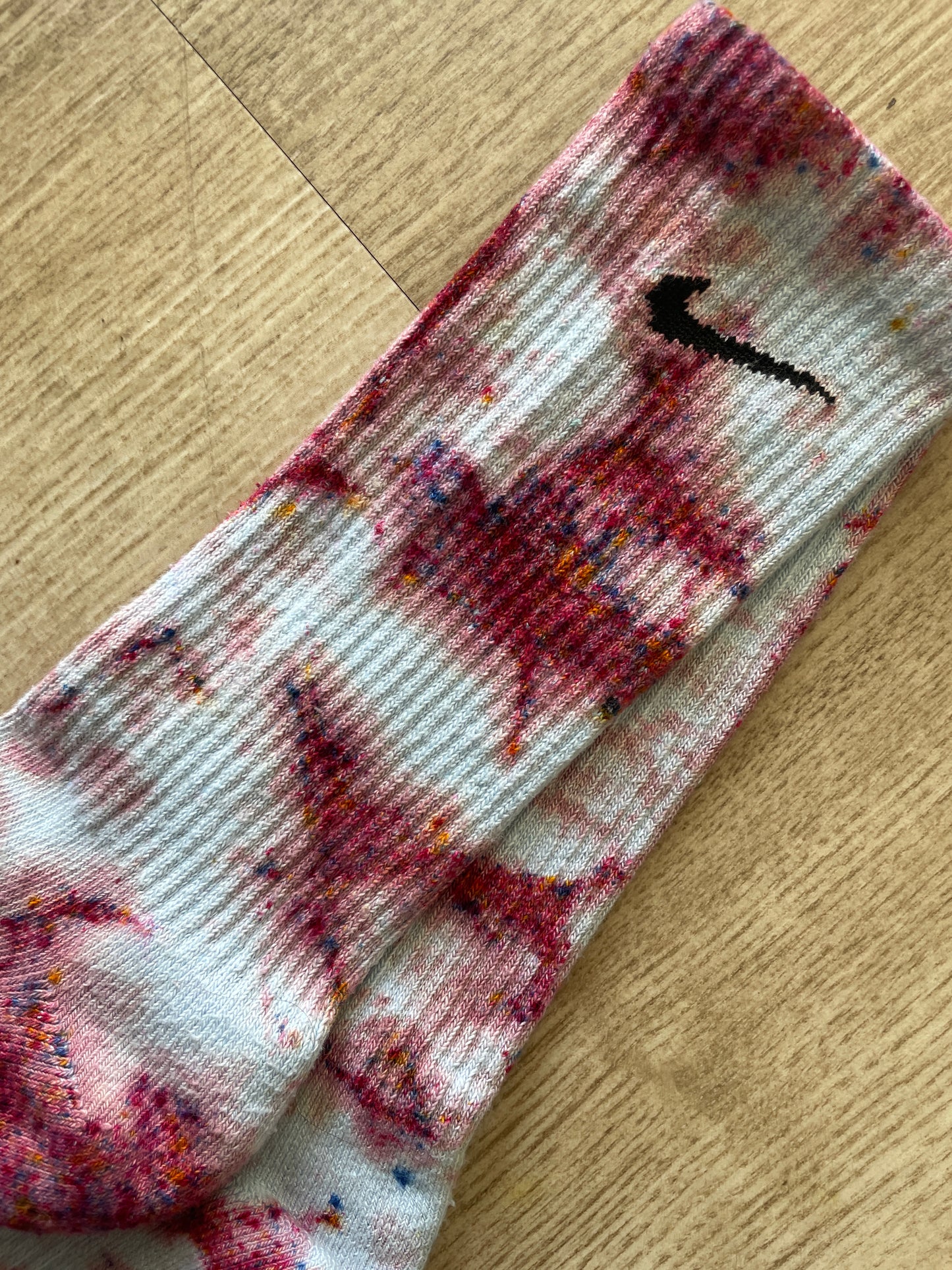 NIKE Socks Hand Tie Dyed Pink and White "Funfetti" Nike Dri-FIT Everyday Plus Crew Training Socks - Size Large (Men's 8-12/Women's 10-13)