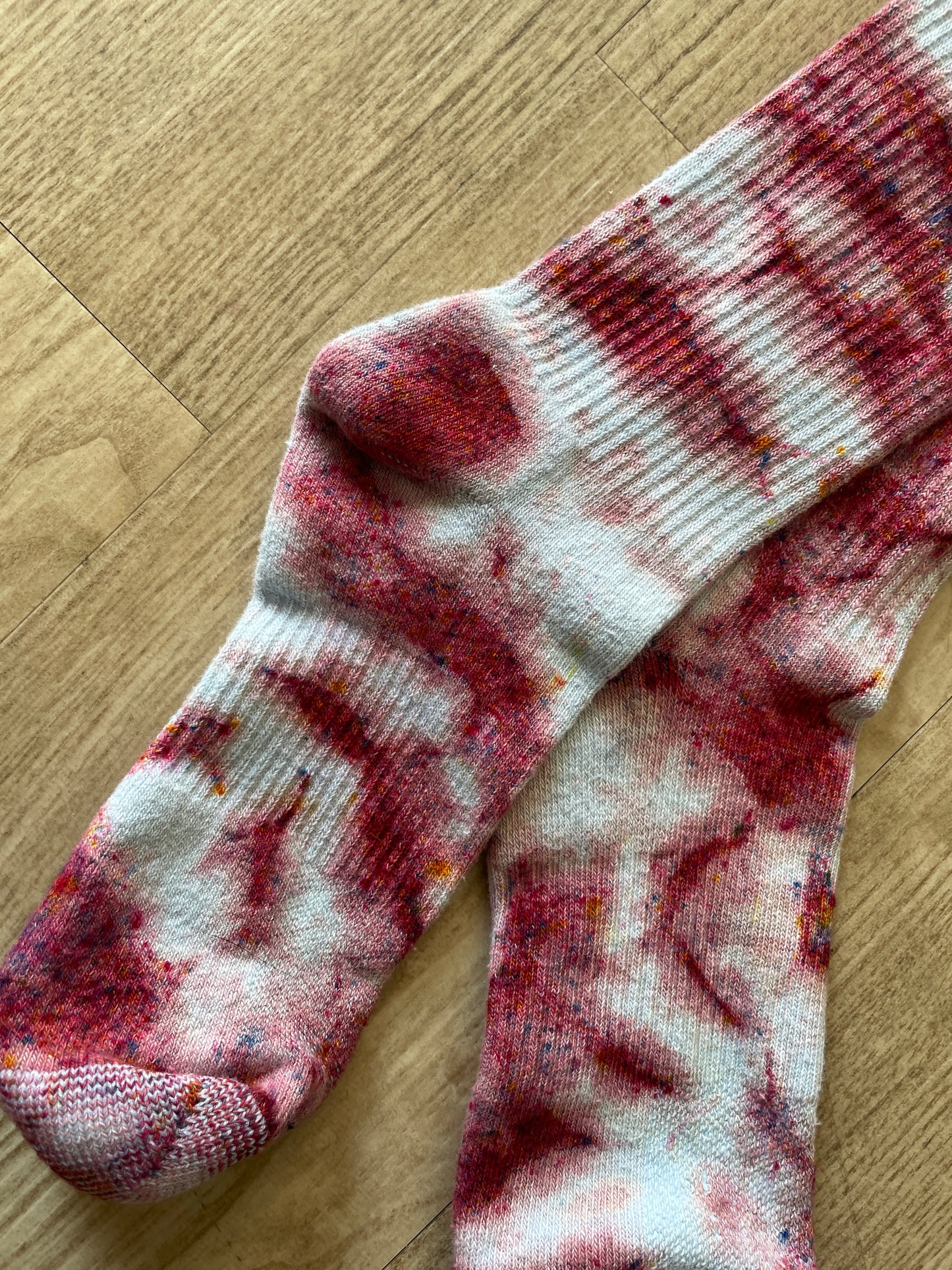 NIKE Socks Hand Tie Dyed Pink and White "Funfetti" Nike Dri-FIT Everyday Plus Crew Training Socks - Size Large (Men's 8-12/Women's 10-13)