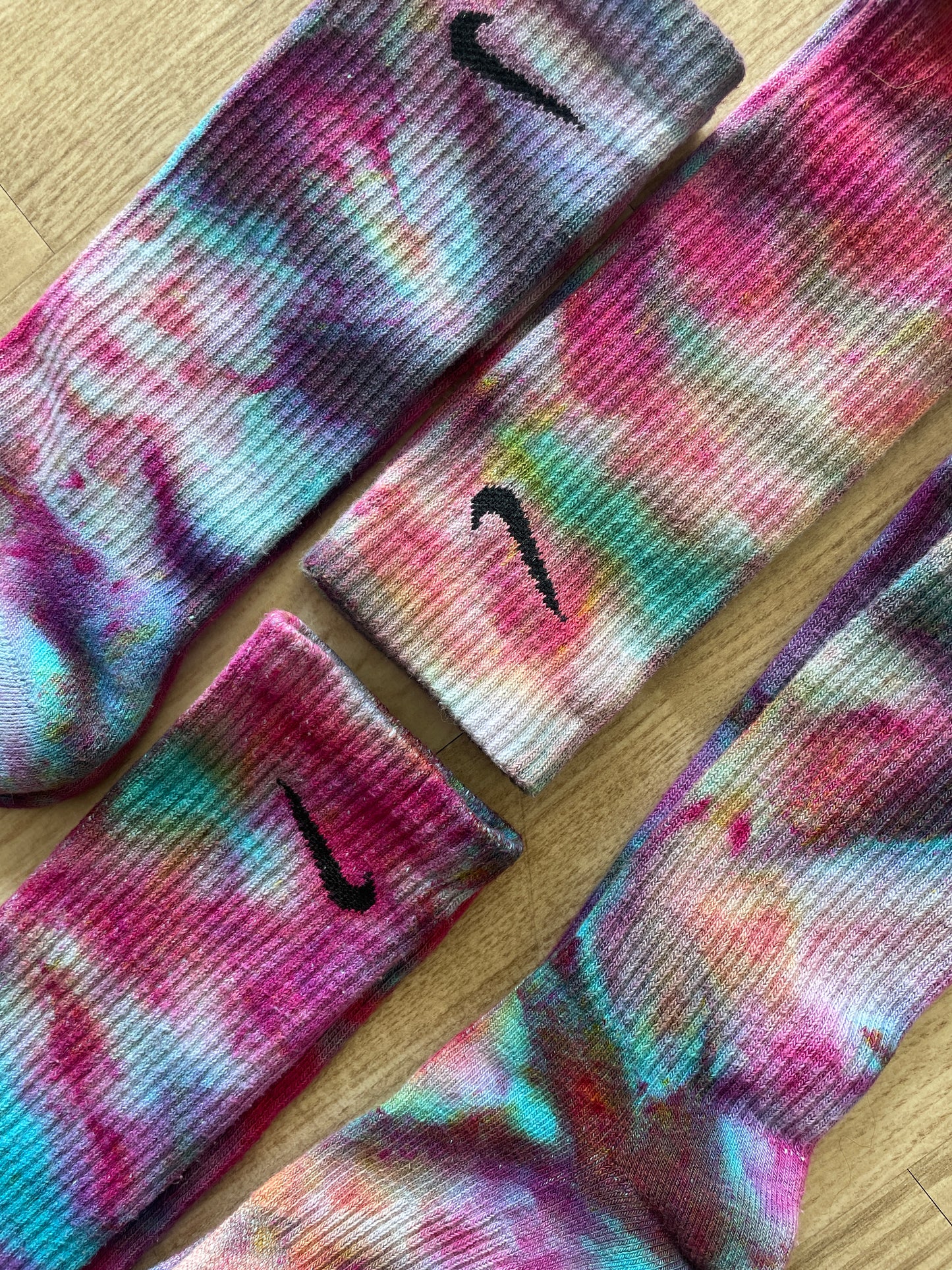 NIKE Socks Hand Tie Dyed Blue, Pink and Purple Galaxy Nike Dri-FIT Everyday Plus Crew Training Socks - Size Large (Men's 8-12/Women's 10-13)