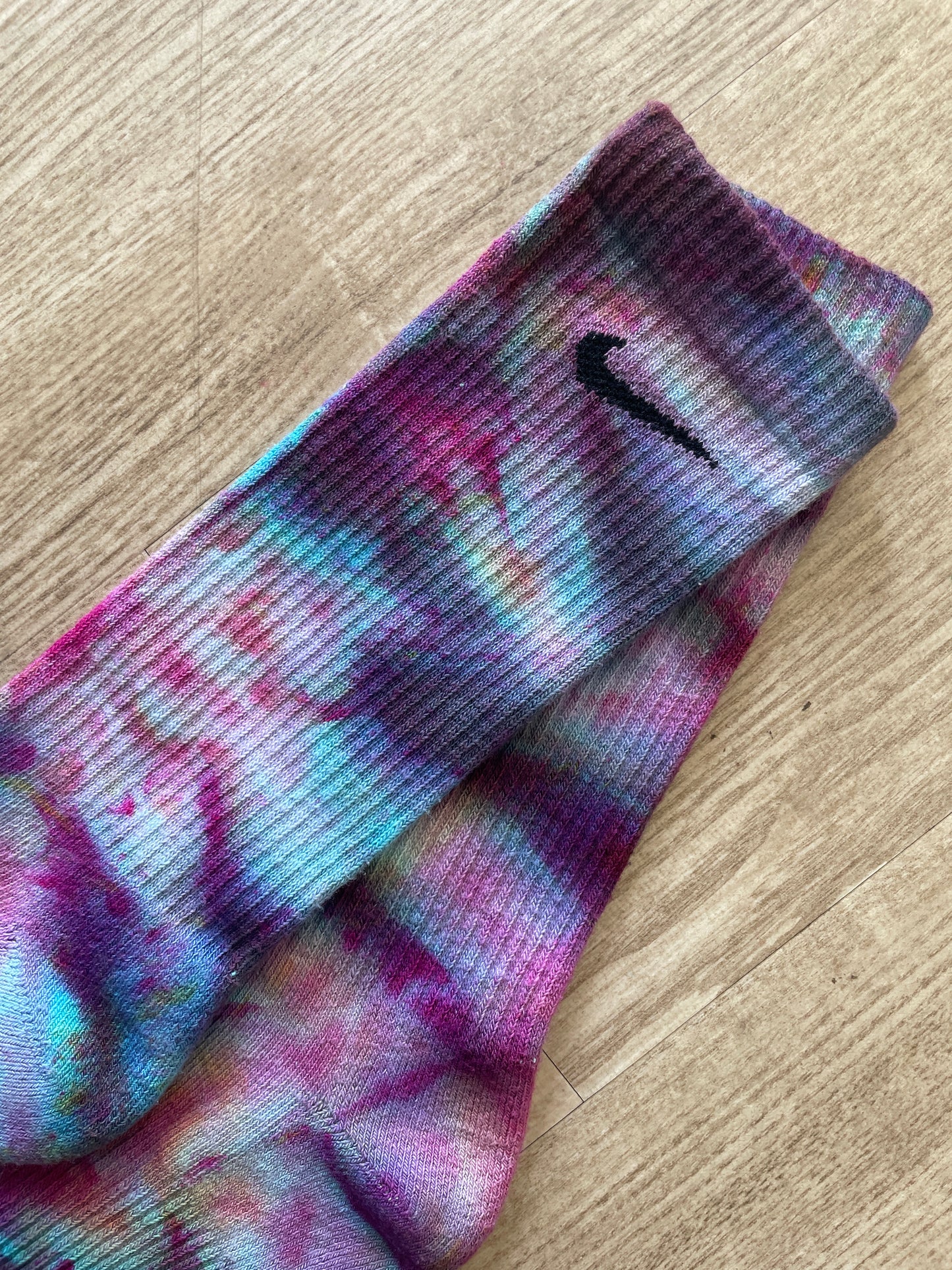NIKE Socks Hand Tie Dyed Blue, Pink and Purple Galaxy Nike Dri-FIT Everyday Plus Crew Training Socks - Size Large (Men's 8-12/Women's 10-13)