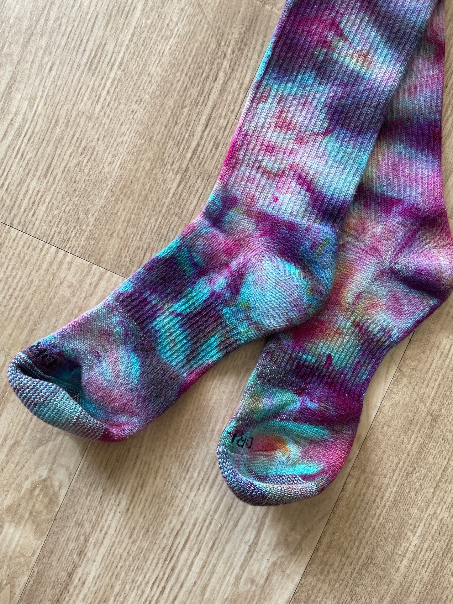 NIKE Socks Hand Tie Dyed Blue, Pink and Purple Galaxy Nike Dri-FIT Everyday Plus Crew Training Socks - Size Large (Men's 8-12/Women's 10-13)