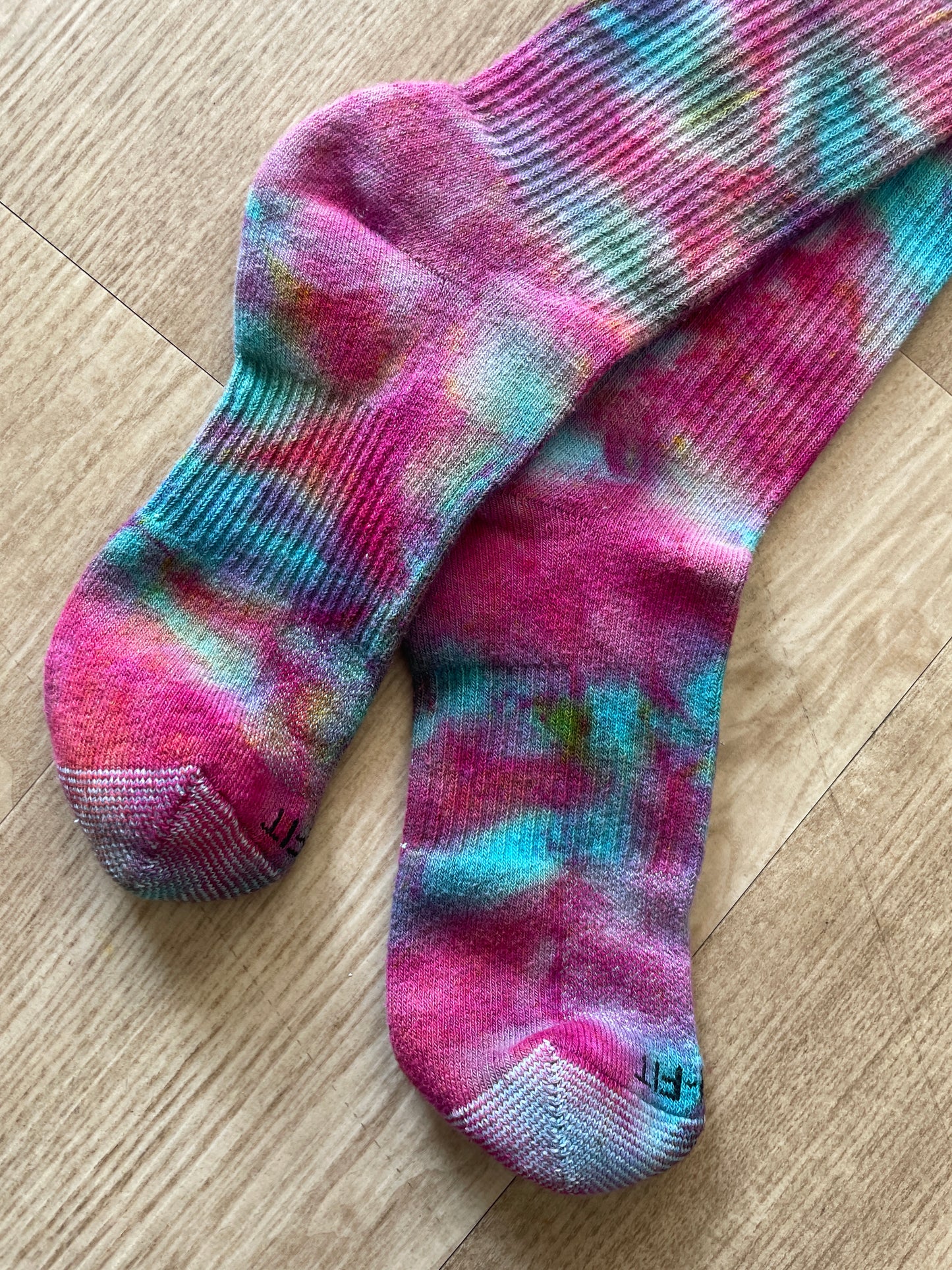 NIKE Socks Hand Tie Dyed Blue, Pink and Purple Galaxy Nike Dri-FIT Everyday Plus Crew Training Socks - Size Large (Men's 8-12/Women's 10-13)