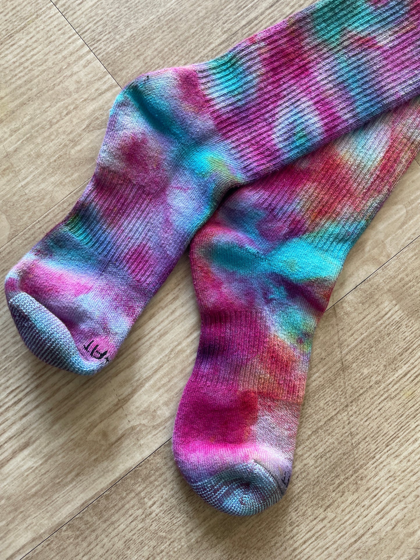 NIKE Socks Hand Tie Dyed Blue, Pink and Purple Galaxy Nike Dri-FIT Everyday Plus Crew Training Socks - Size Large (Men's 8-12/Women's 10-13)