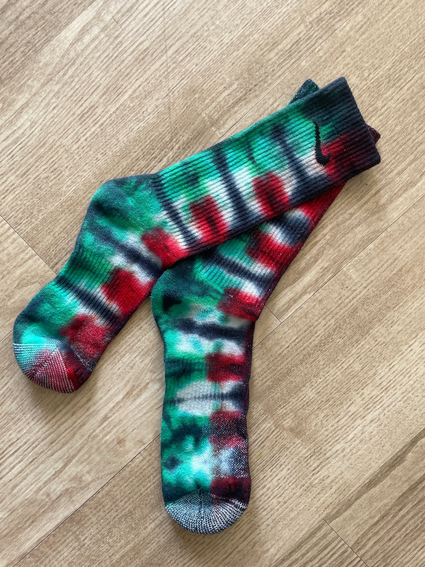 NIKE Christmas Socks Hand Tie Dyed Red, Green, and Black Nike Dri-FIT Everyday Plus Crew Training Socks - Size Large (Men's 8-12/Women's 10-13)