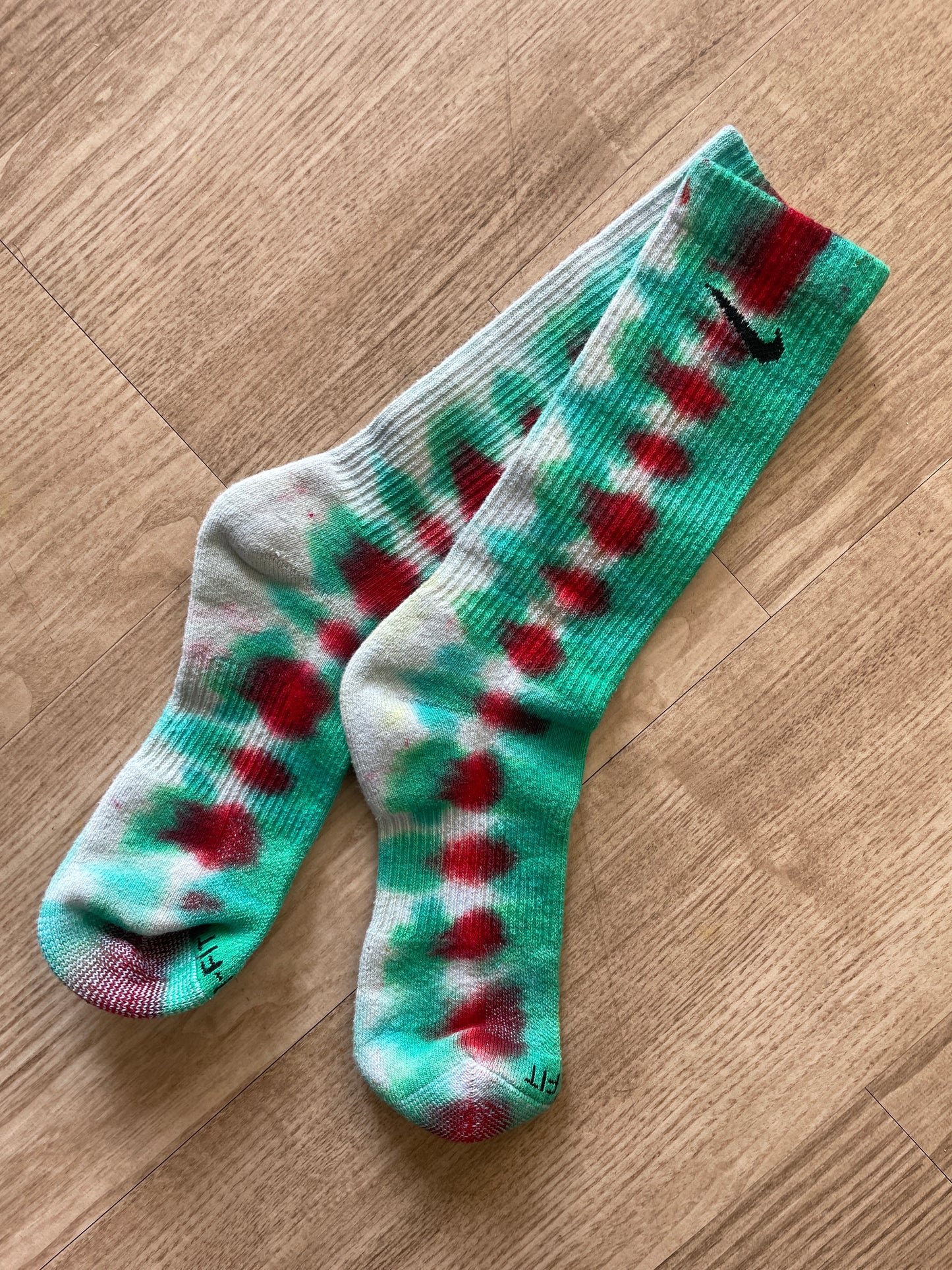NIKE Christmas Socks Hand Tie Dyed Red and Green Nike Dri-FIT Everyday Plus Crew Training Socks - Size Large (Men's 8-12/Women's 10-13)
