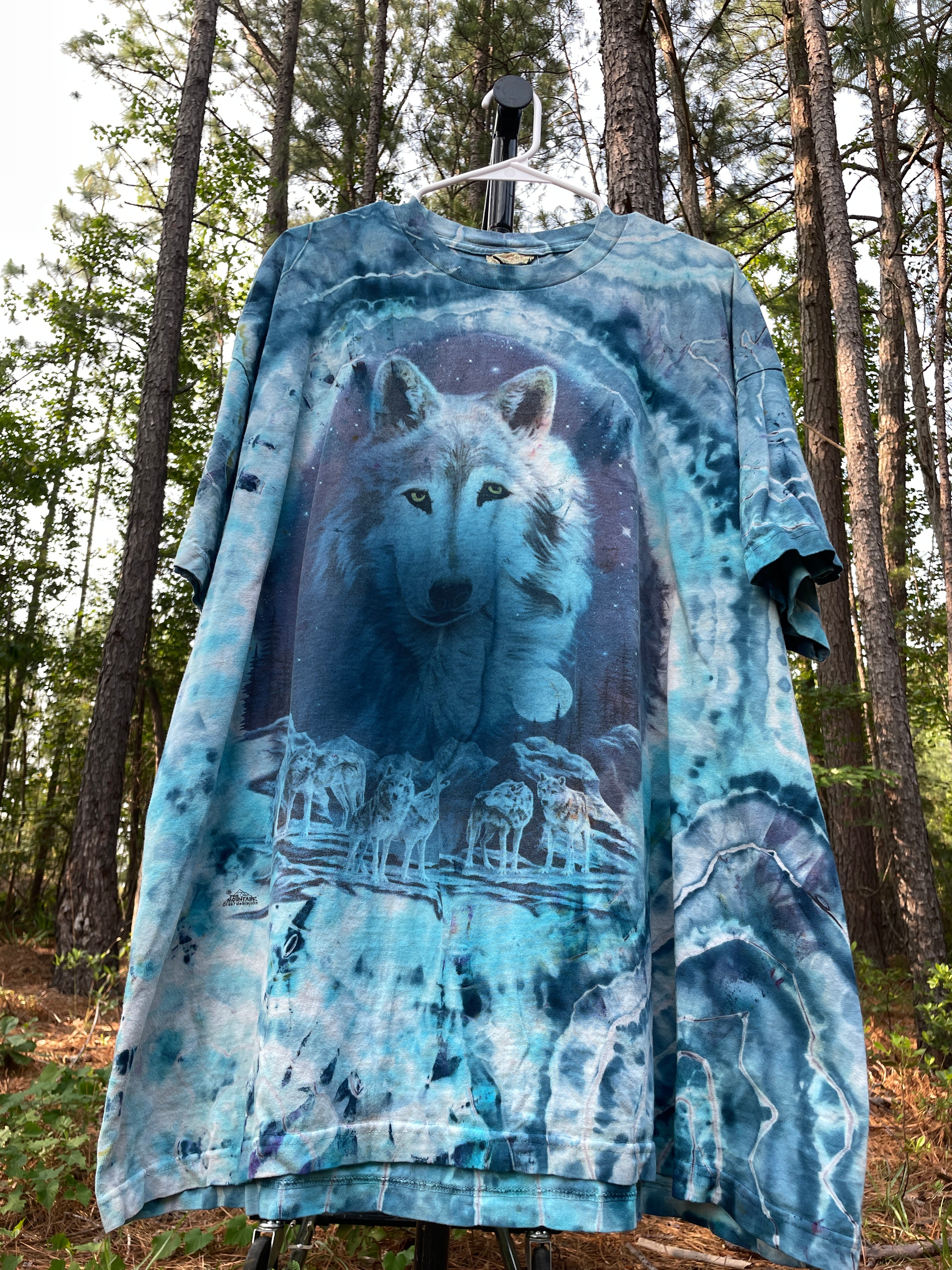 Wolf Pack Blue and White Hand-Tie Dyed Short Sleeve T-Shirt (Men's 2XL)