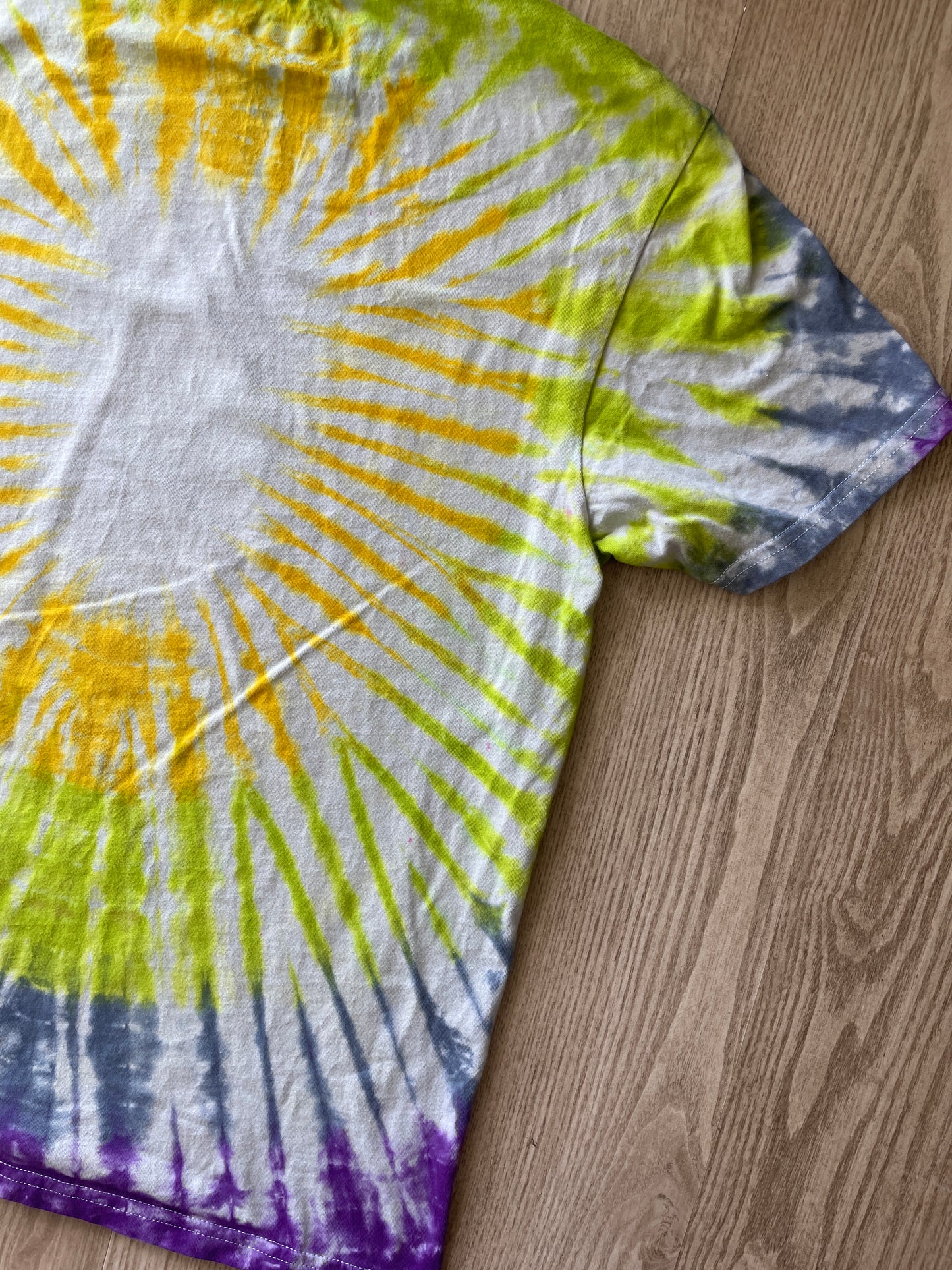 MEDIUM Men’s Billabong Gallery Collection Handmade Tie Dye T-Shirt | One-Of-a-Kind Multicolor Pop Art Short Sleeve