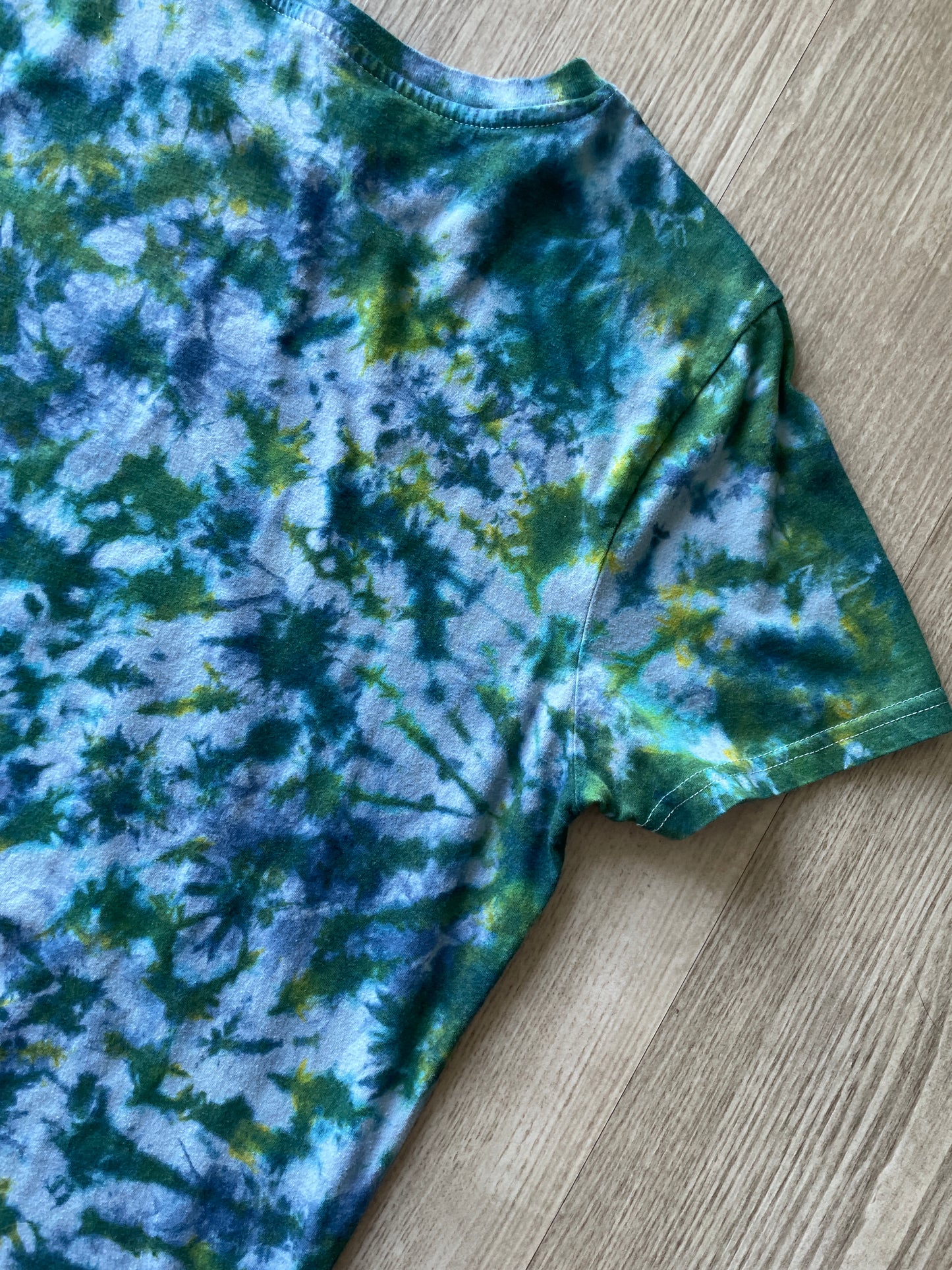 Medium Men's LITE IPA Reverse Tie Dye Short Sleeve T-Shirt | One-Of-a-Kind Upcycled White and Blue Crumpled Top