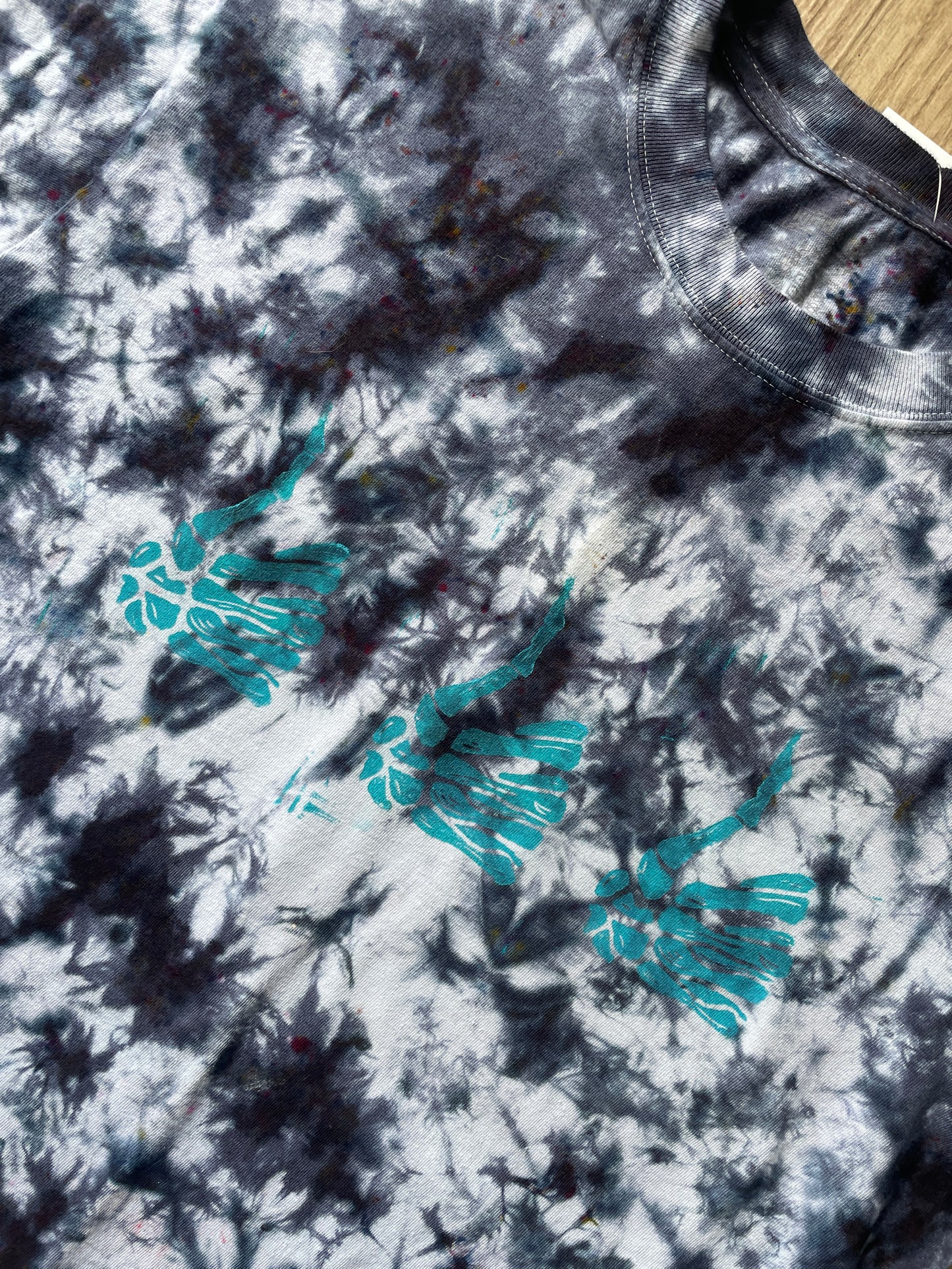 Medium Men's Thumbs Up Skeleton Hands Handmade Reverse Tie Dye Short Sleeve T-Shirt | One-Of-a-Kind Upcycled White and Black Crumpled Top