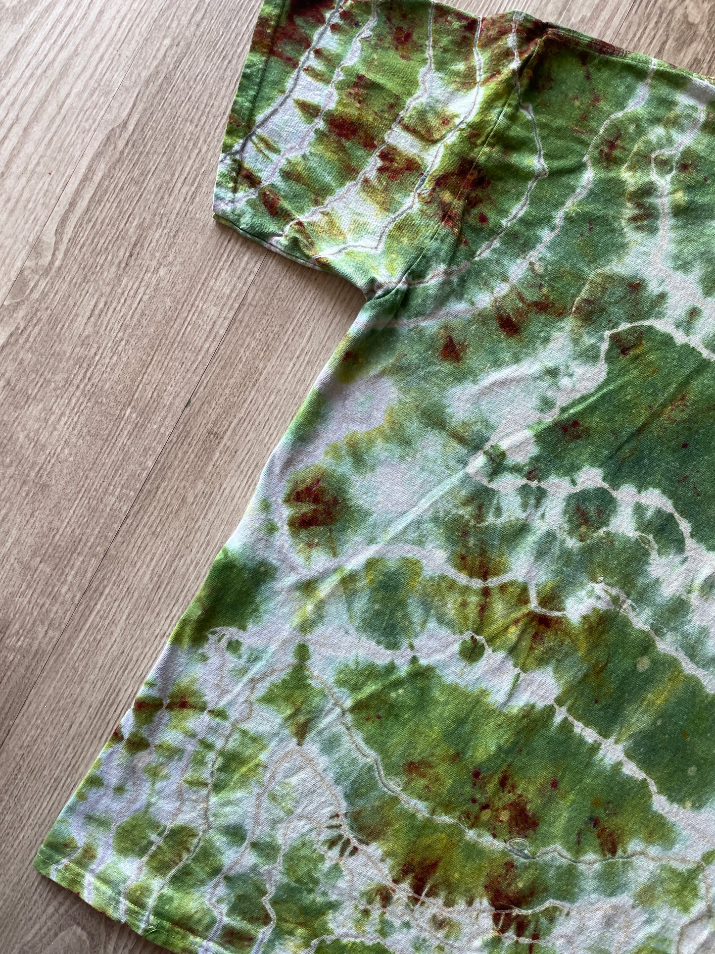 LARGE Men’s African Safari Handmade Tie Dye Geode Short Sleeve T-Shirt | One-Of-a-Kind Upcycled Green and White Handmade Reverse Tie Dye Top
