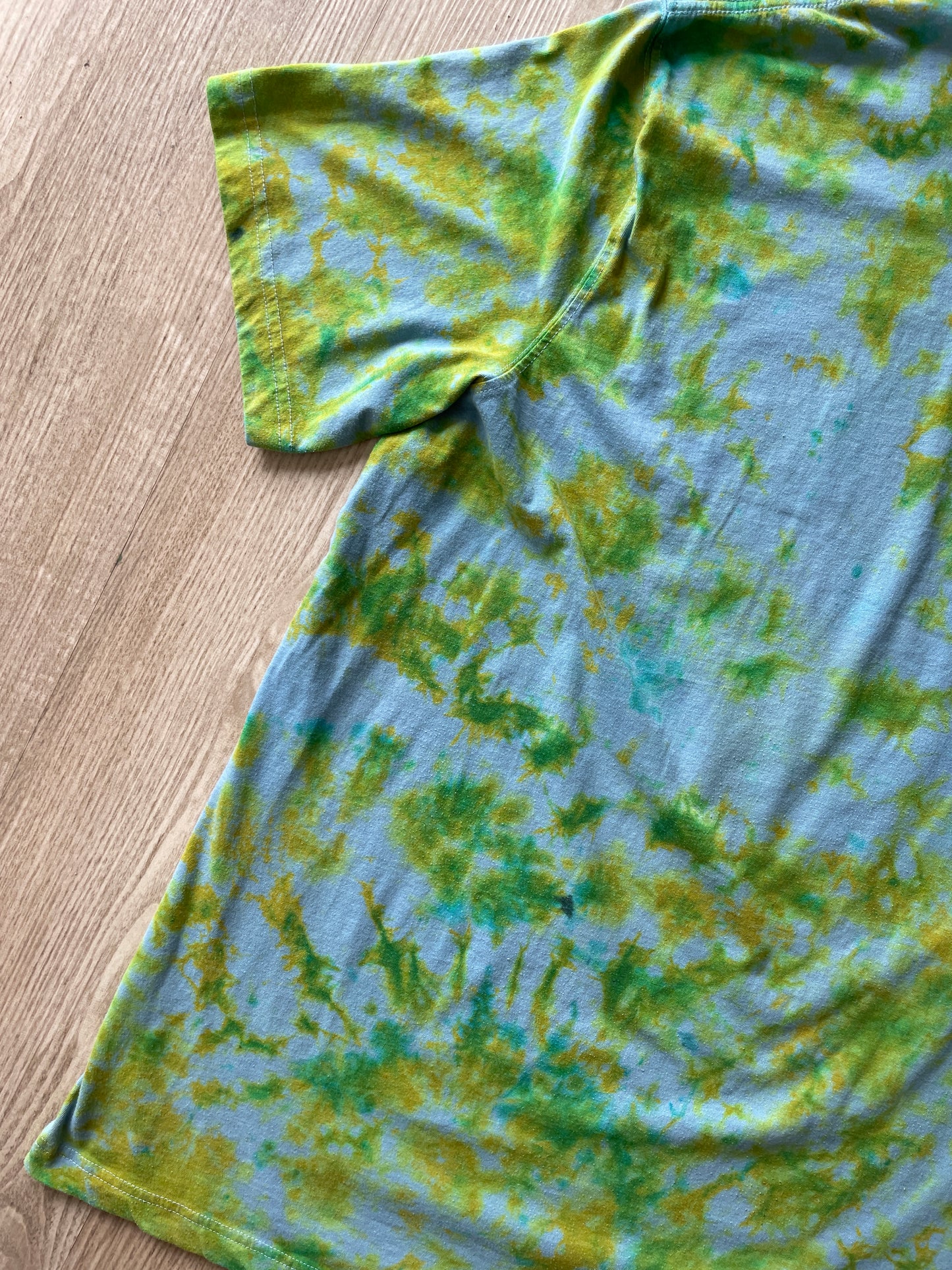 XL (Tall) Men’s Eddie Bauer Explore the Outdoors Handmade Tie Dye T-Shirt | One-Of-a-Kind Green and Blue Short Sleeve