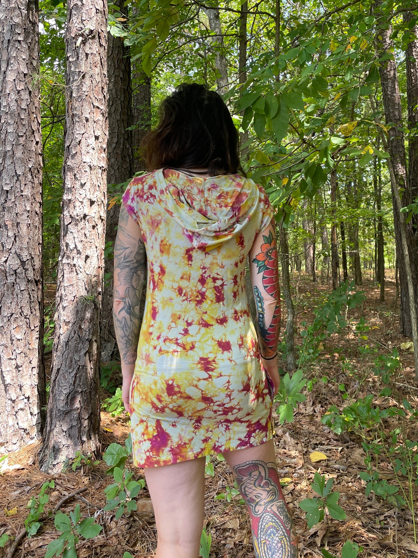 SMALL Women’s Patagonia Hooded Tie Dye Dress (WITH POCKETS!) | One-Of-a-Kind Upcycled Short Sleeve Dress with Roadrunner Block Print