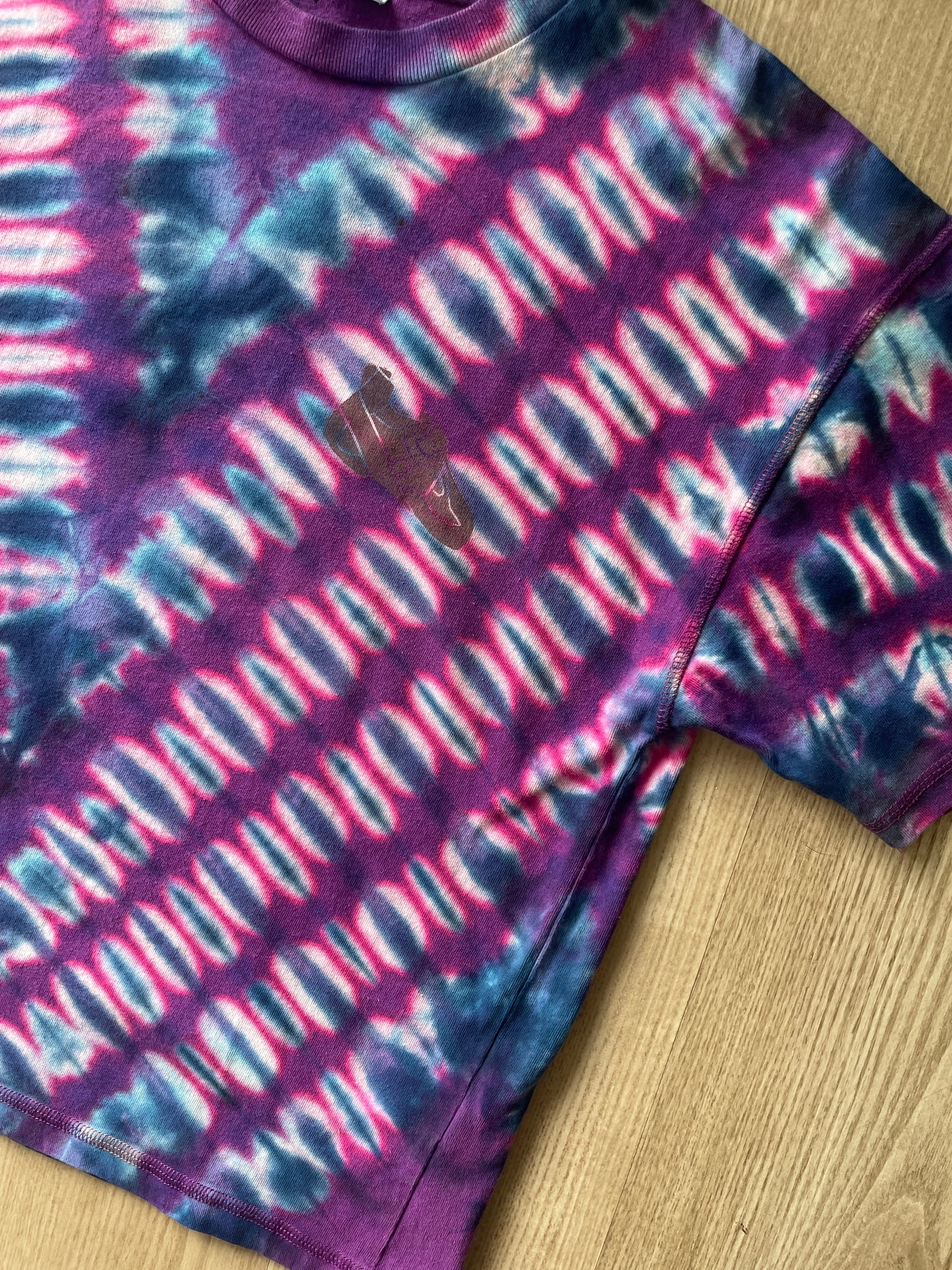 MEDIUM Women’s Climbing Shoe Reverse Handmade Tie Dye T-Shirt | One-Of-a-Kind Purple and Pink Short Sleeve