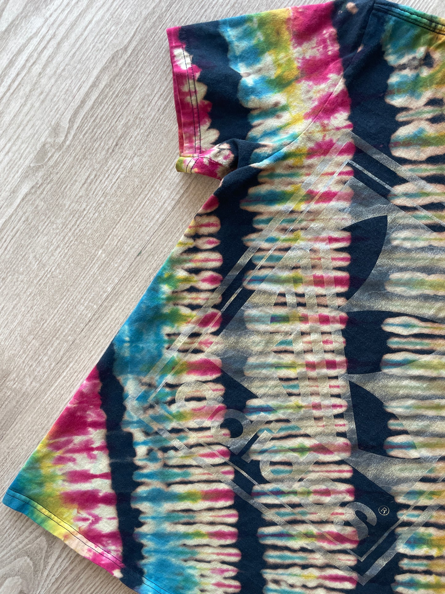 MEDIUM Men’s adidas Handmade Reverse Tie Dye Long Sleeve T-Shirt | Black, Red, Yellow, and Blue Pleated Long Sleeve