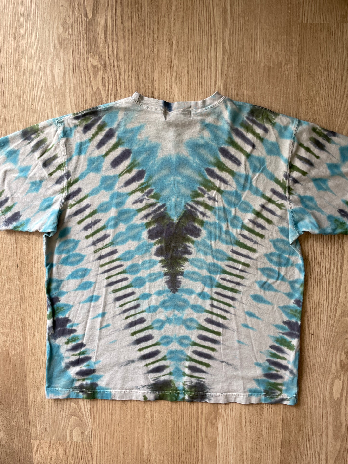 LARGE Men’s Eddie Bauer Climbing Shoe Handmade Tie Dyed T-Shirt | One-Of-a-Kind Sky Blue and Forest Green Pleated Short Sleeve